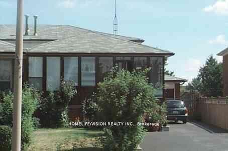 3766 Darla Drive - Semi-Detached for sale in Streetsville, Ontario