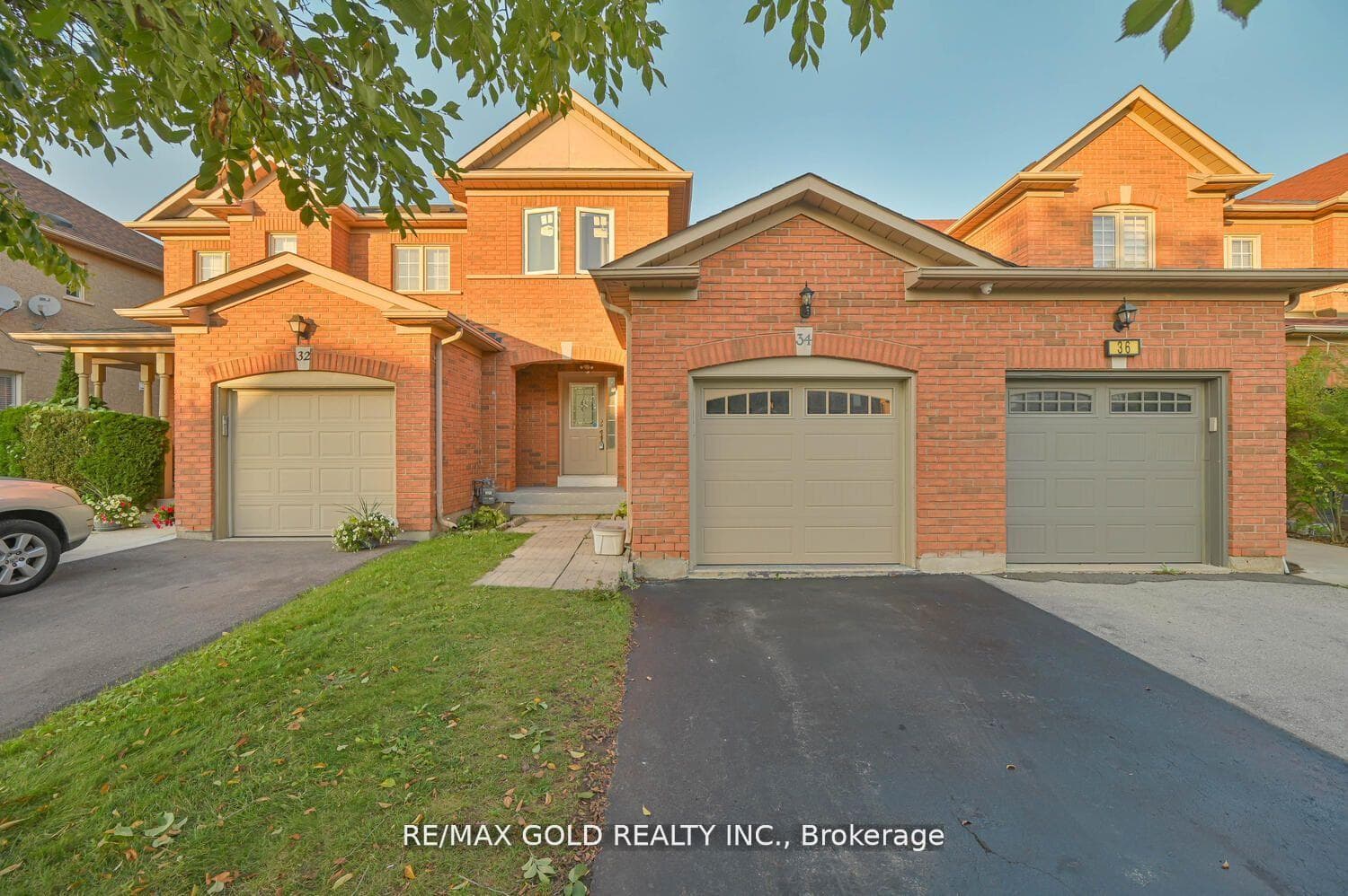 34 Earth Star Trail - Townhouse for sale in Mount Pleasant, Ontario