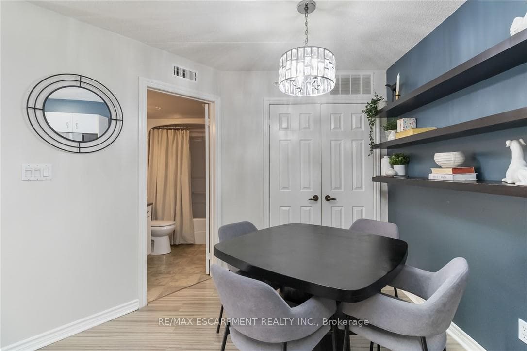 4015 Kilmer Drive Unit 110 - Condo photo 17 of 34 in Burlington, Ontario