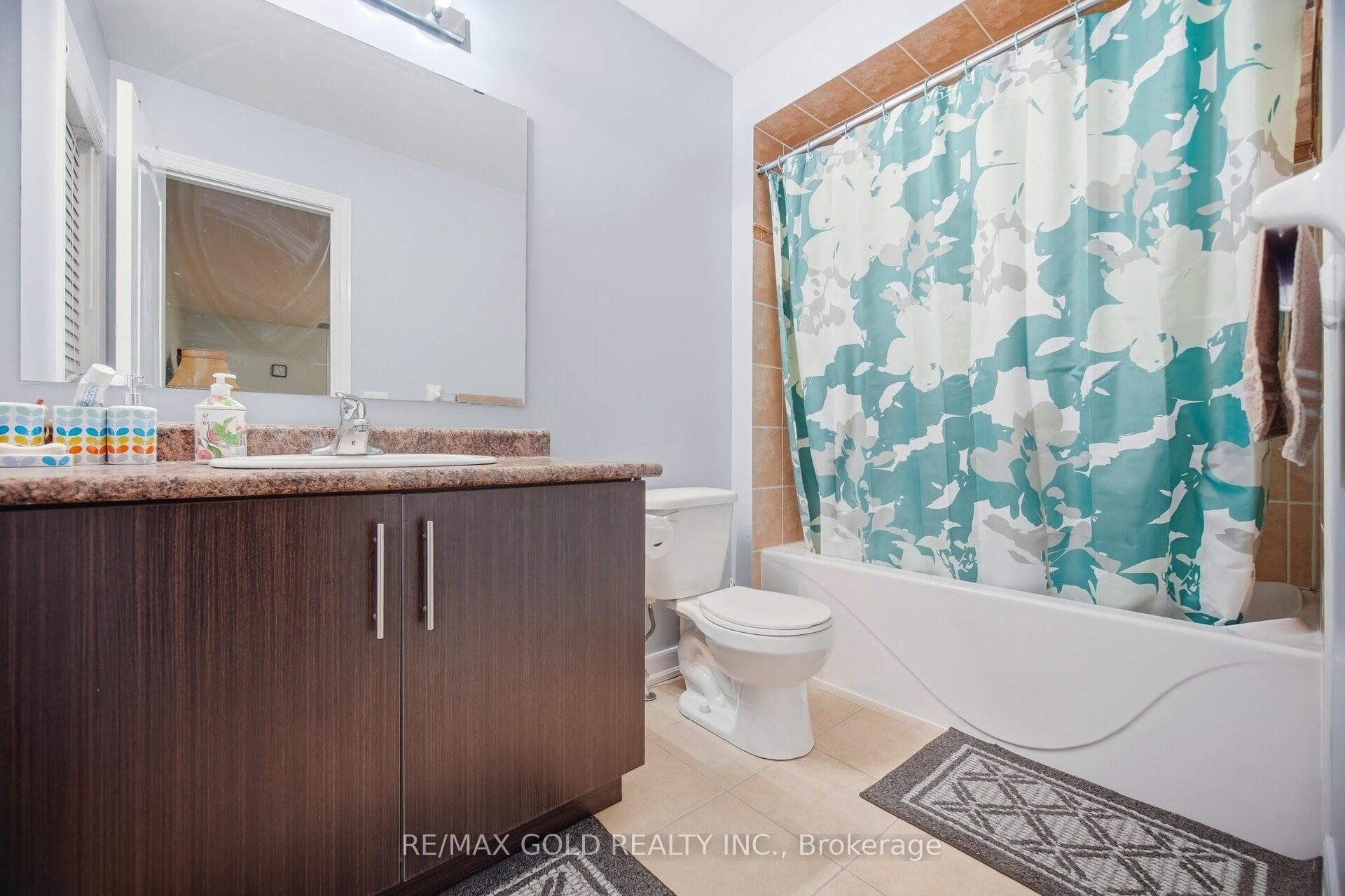 26 Drummondville Drive - Detached photo 18 of 28 in Brampton, Ontario