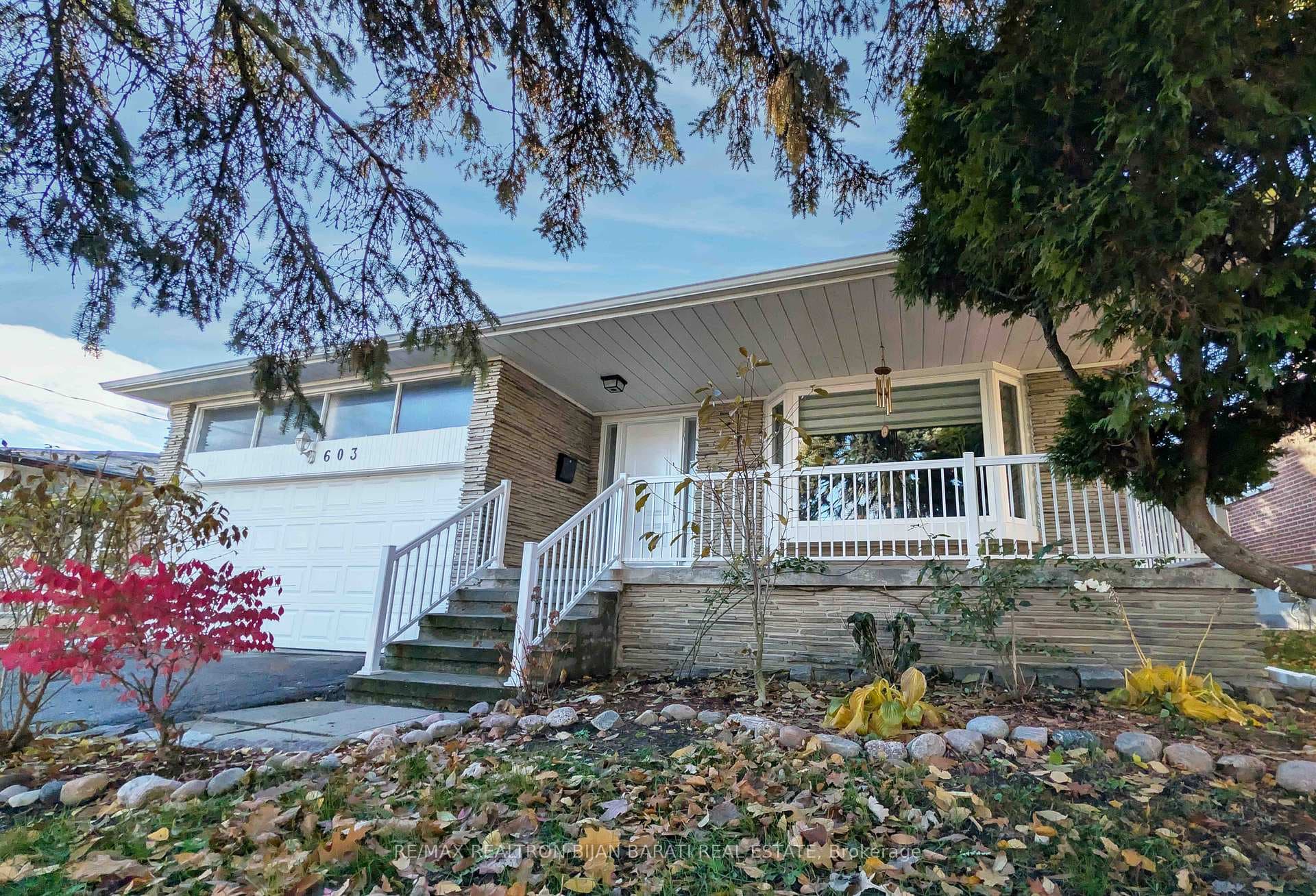 603 Cummer Avenue - Detached photo 1 of 49 in Hillcrest Village / Bayview Village, Ontario