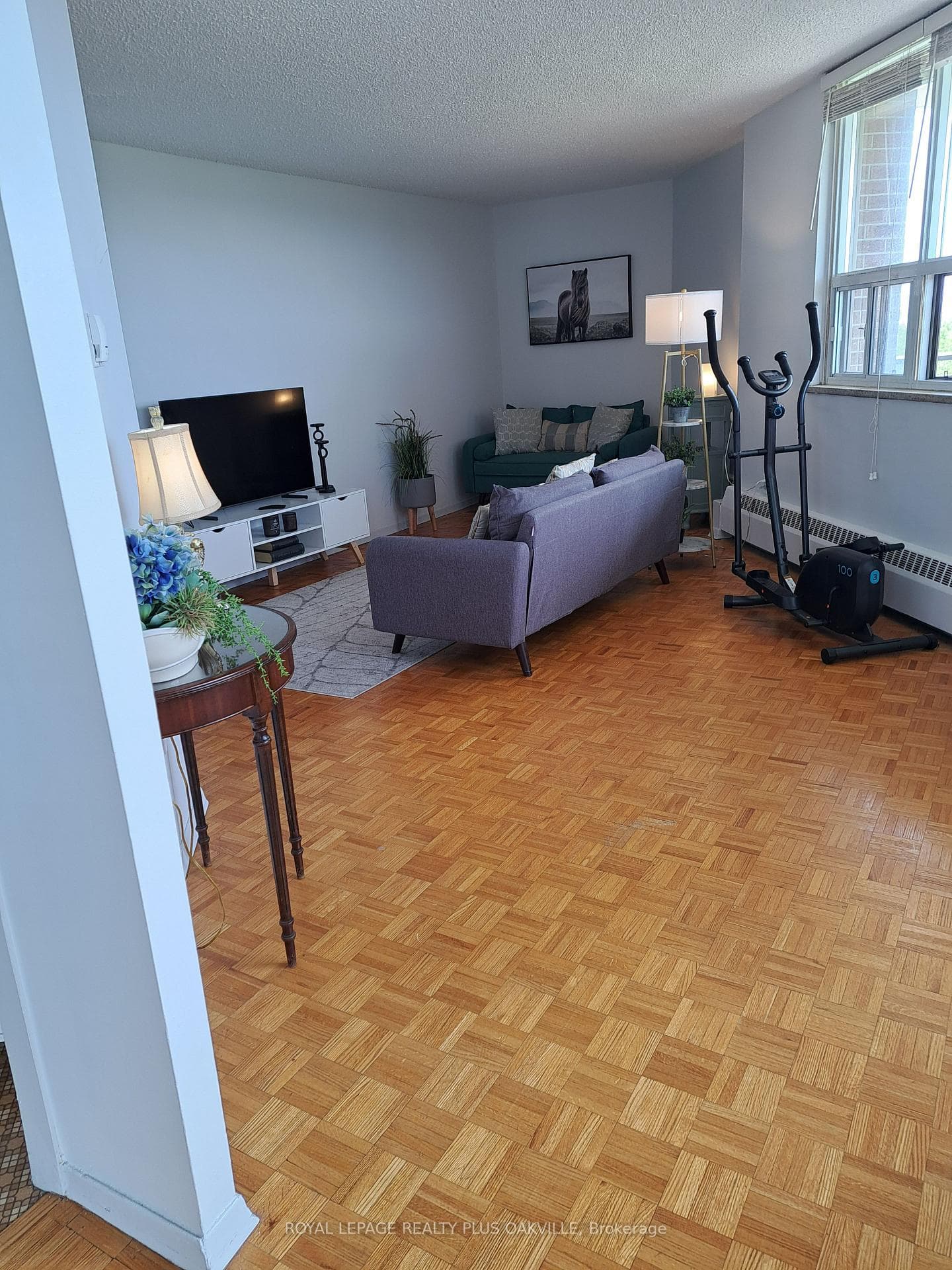 212 Kerr Street Unit 909 - Condo photo 15 of 33 in Oakville, Ontario