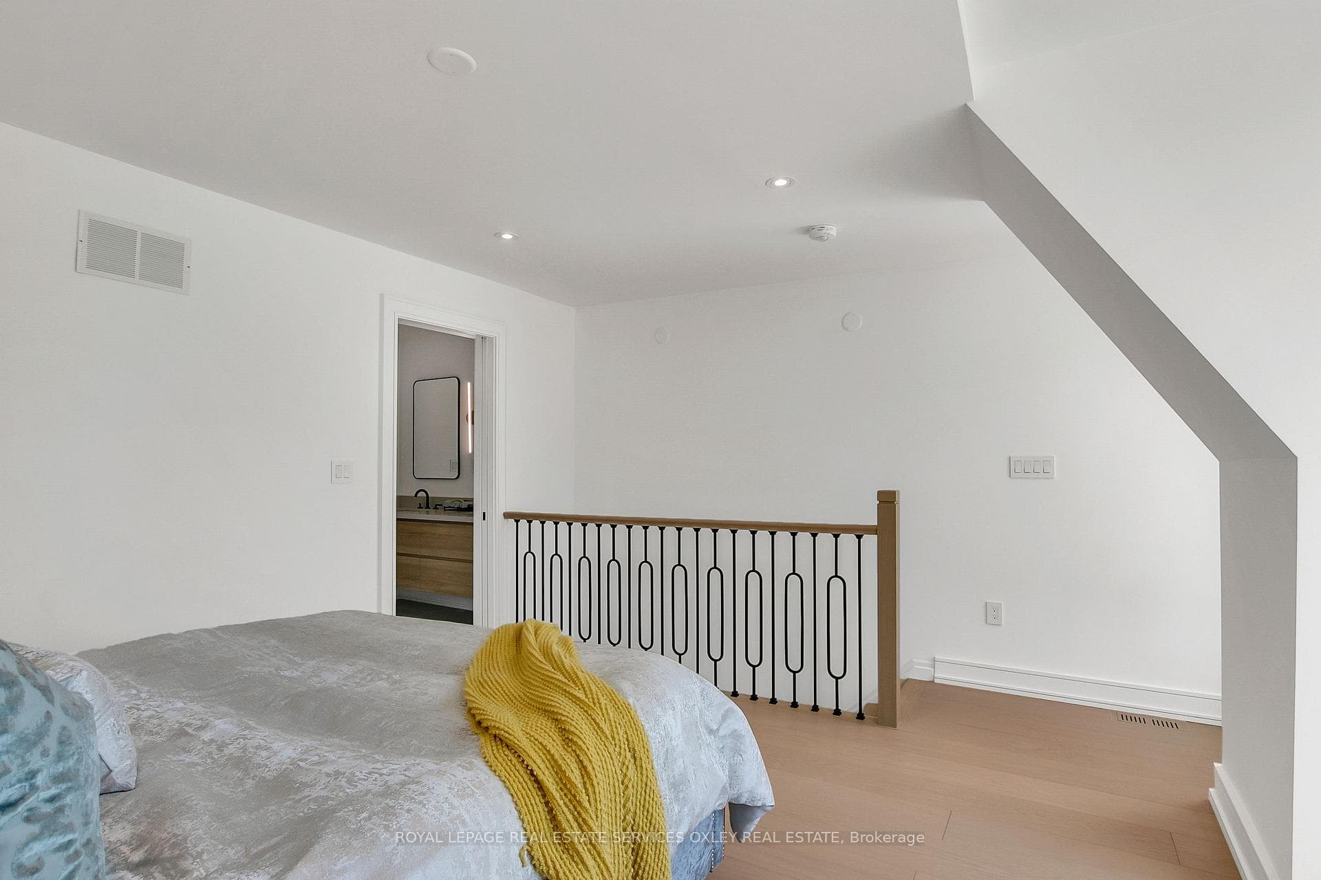 195 Albany Avenue - Semi-Detached photo 19 of 44 in Annex / Yorkville / Summerhill, Ontario
