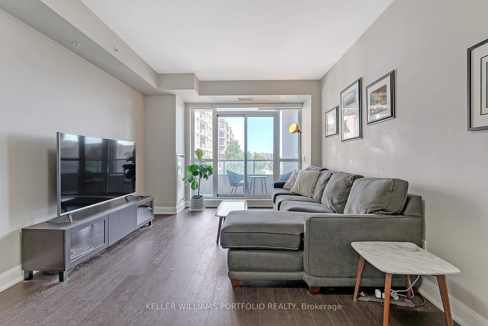 2480 Prince Michael Drive Unit 304 - Condo photo 13 of 27 in Oakville, Ontario