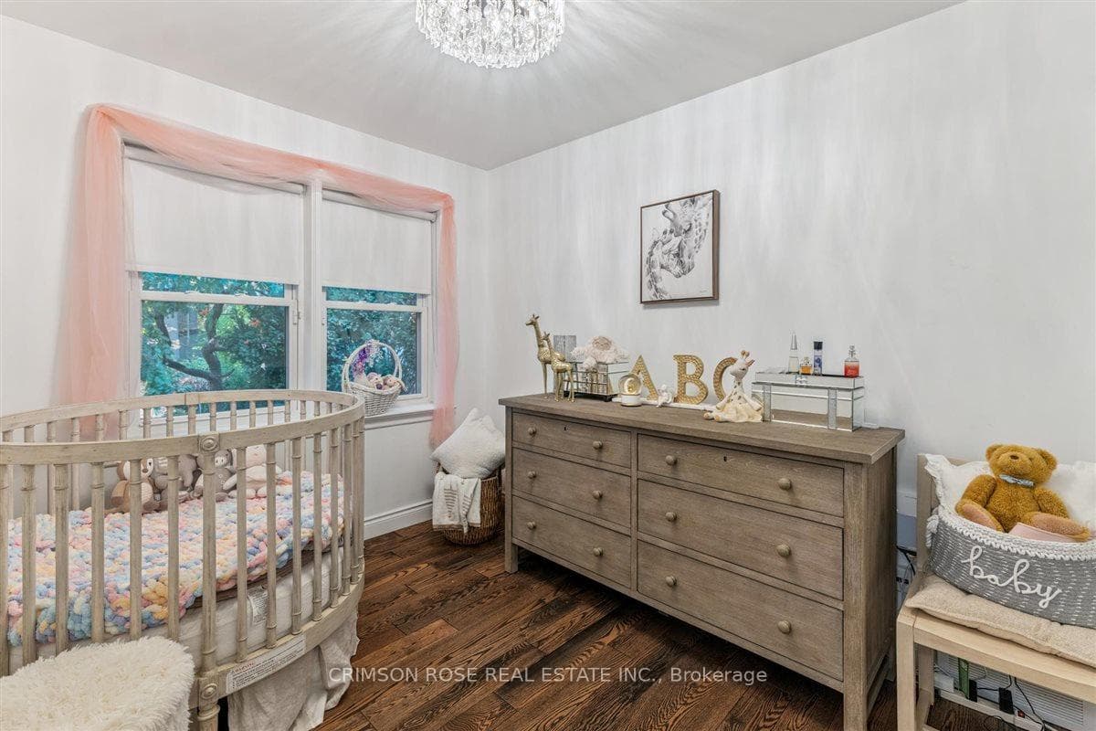 89 Holyrood Avenue - Detached photo 19 of 34 in Oakville, Ontario