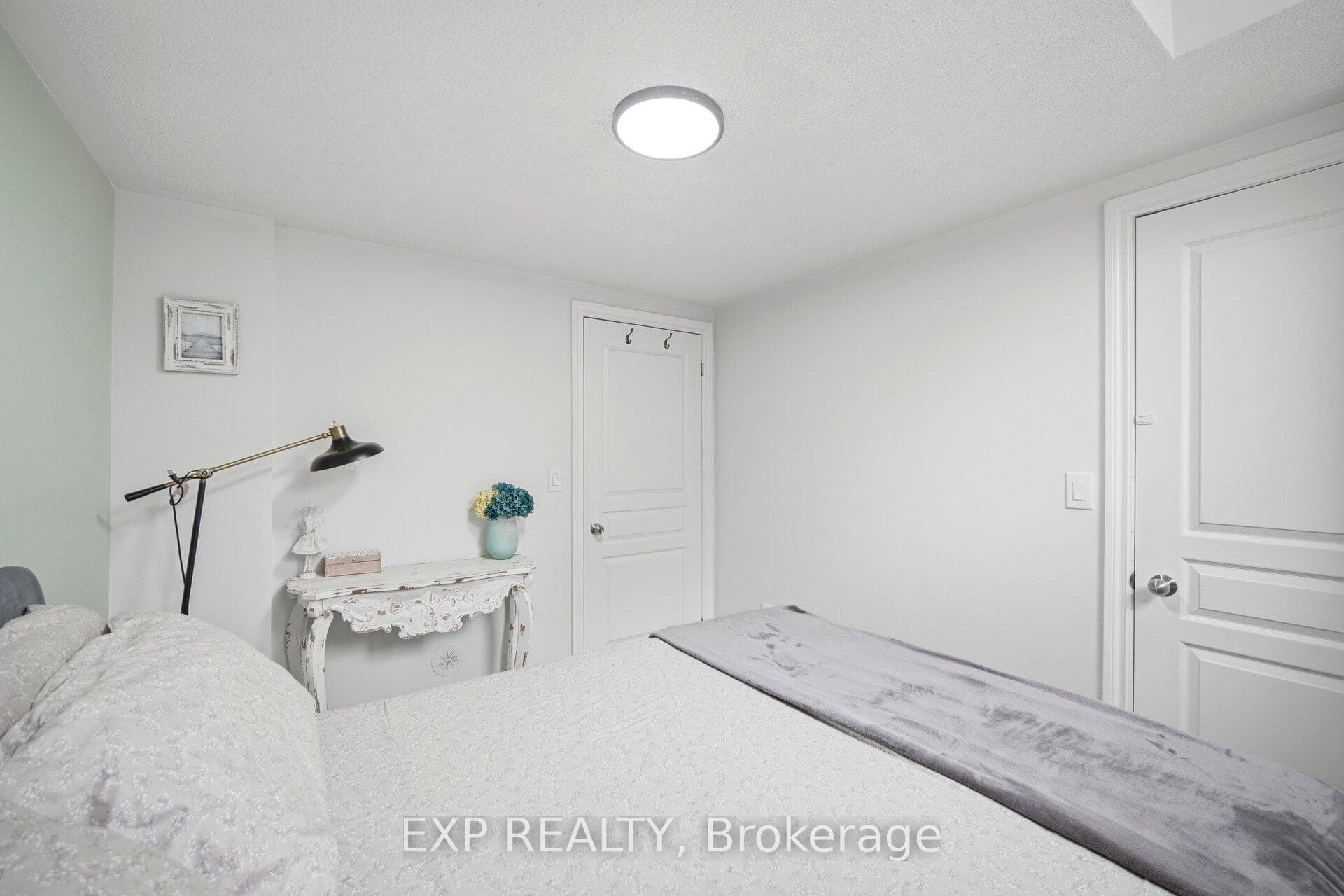 110 Caledonia Park Road Unit 2 - Condo photo 26 of 38 in Keelesdale / Eglinton West, Ontario