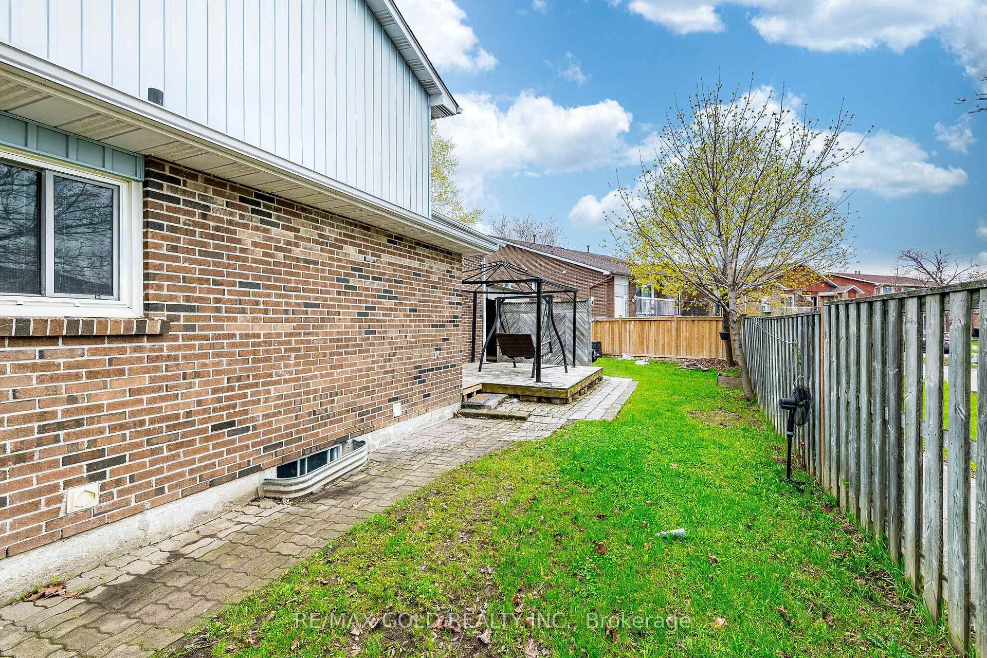 41 Simmons Boulevard - Detached photo 33 of 37 in Brampton, Ontario