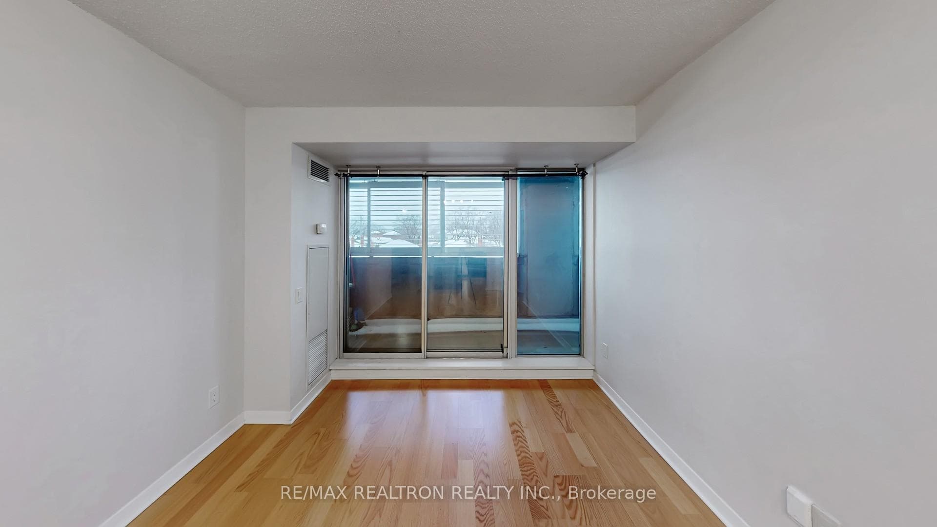 1050 The Queensway Avenue Unit 217 - Condo photo 14 of 41 in Etobicoke (Islington / Rexdale), Ontario