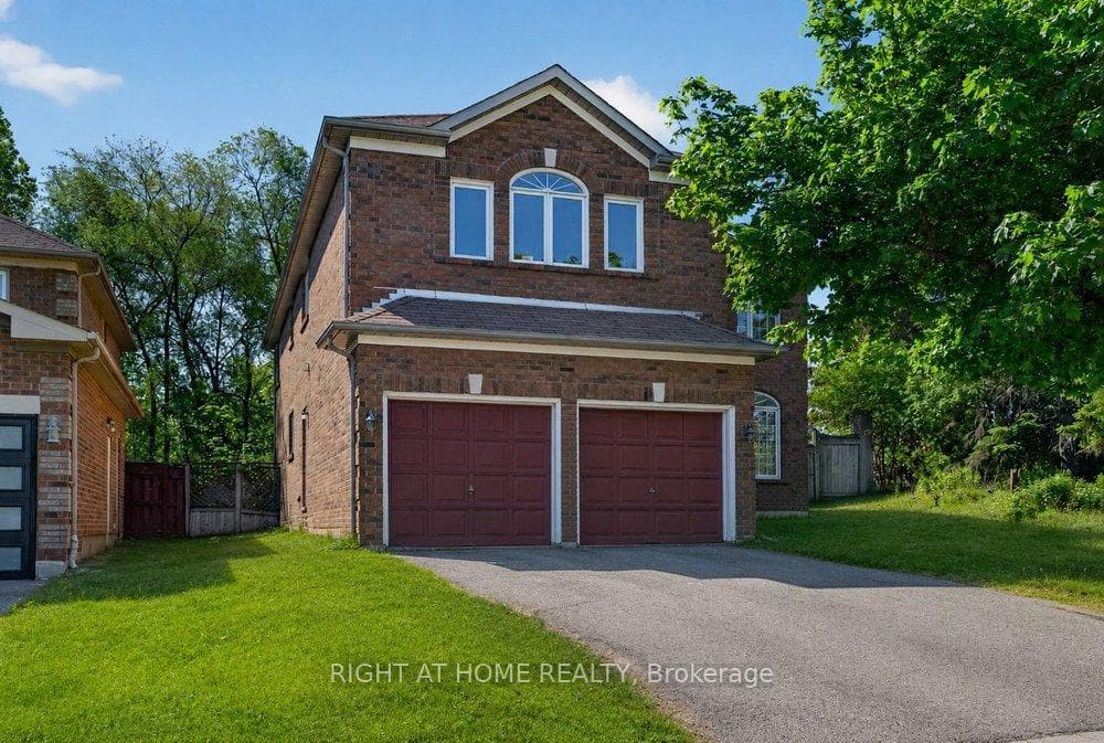 130 Eagleridge Drive - home for sale in Brampton, Ontario