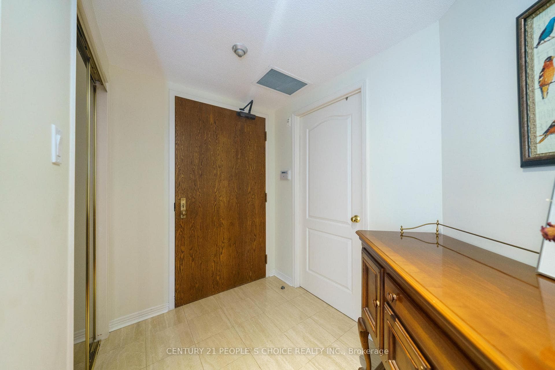 1905 Pilgrims Way Unit 506 - Condo photo 5 of 46 in Oakville, Ontario