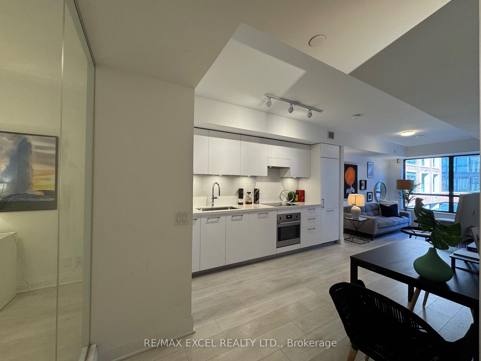 33 Frederick Todd Way Unit 303 - Condo photo 14 of 49 in Flemingdon Park / Don Mills, Ontario