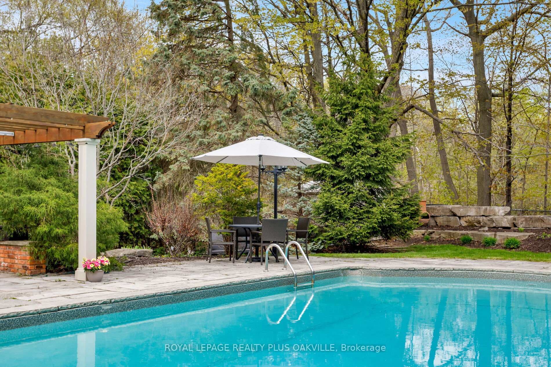 295 Shoreacres Road - Detached photo 26 of 49 in Burlington, Ontario