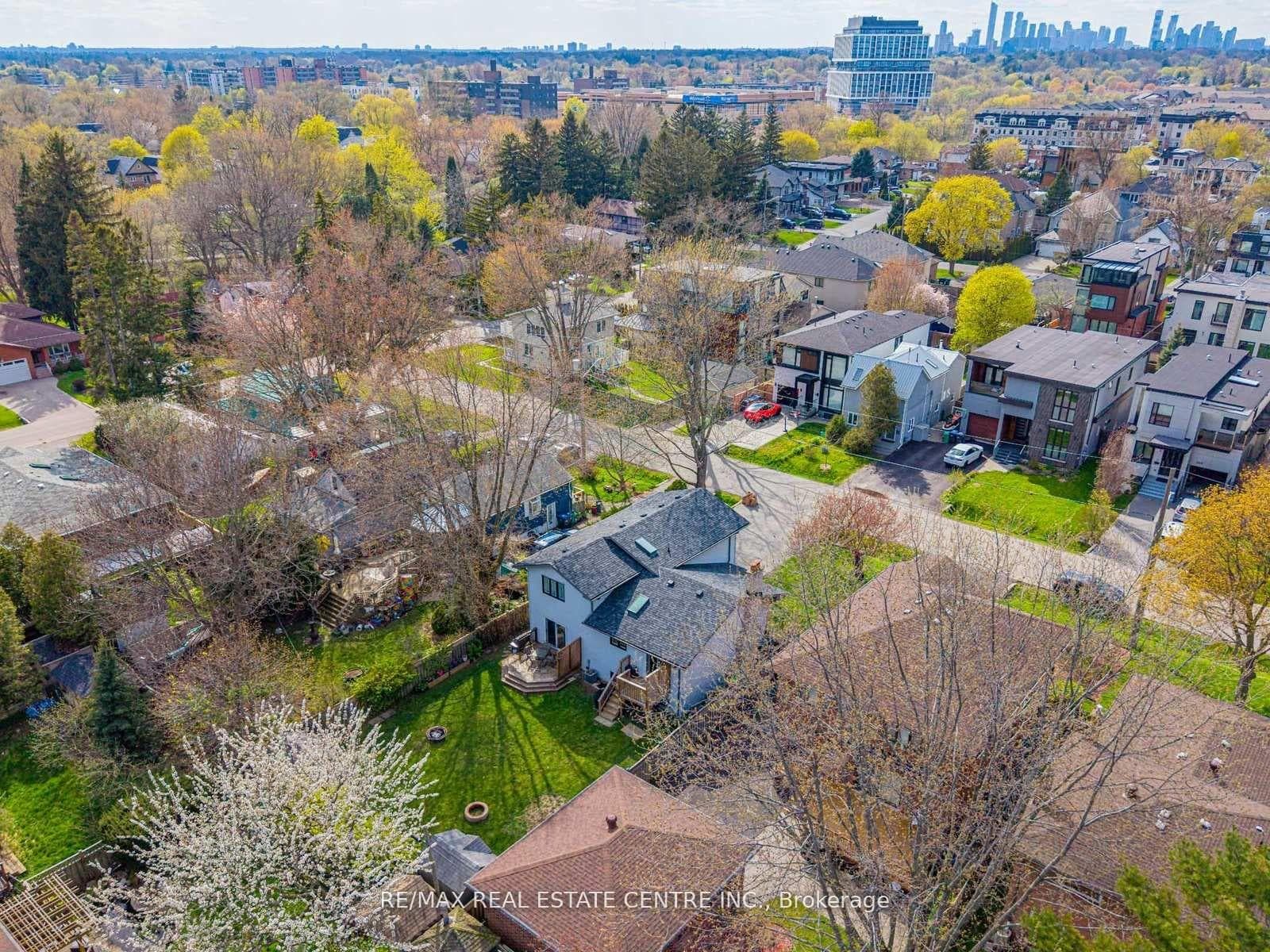 592 Montbeck Crescent - Detached photo 49 of 50 in Mississauga, Ontario