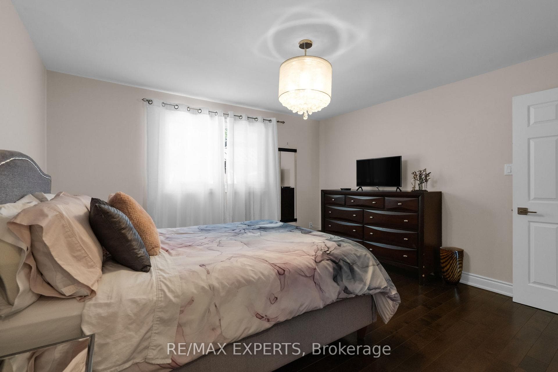 317 Marple Crescent - Detached photo 18 of 50 in Caledon, Ontario