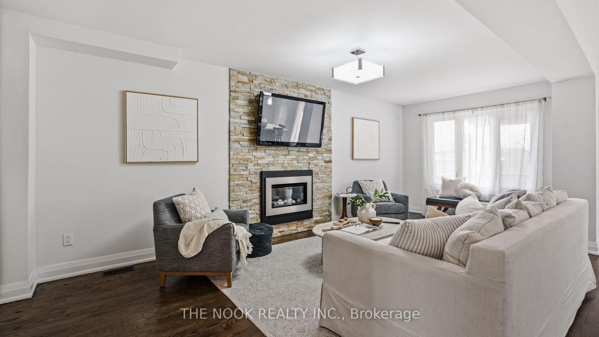 938 Wetherby Lane - Detached photo 10 of 48 in Mississauga, Ontario