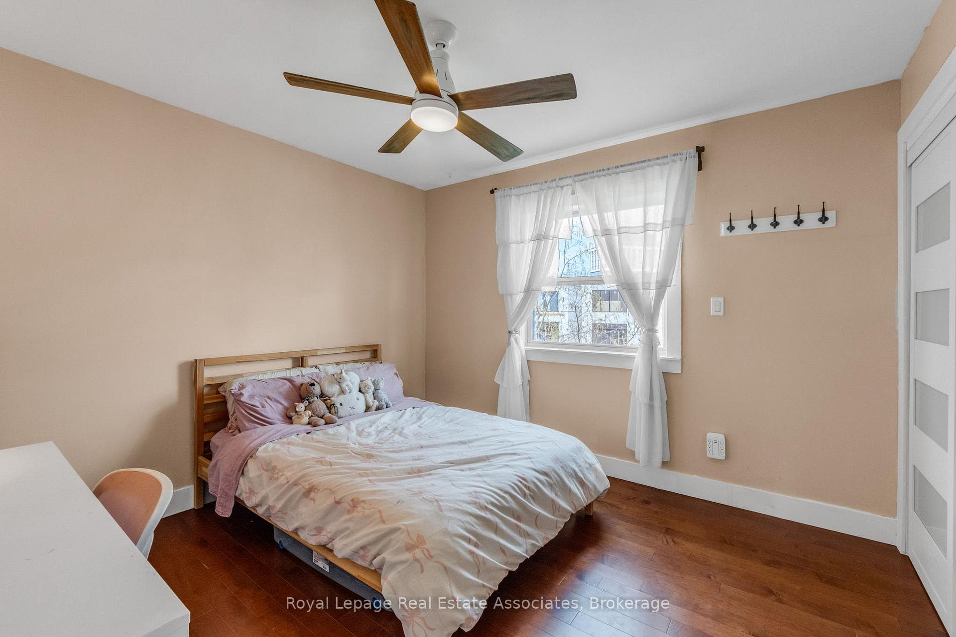 1043 Shaw Drive - Detached photo 23 of 45 in Mississauga, Ontario