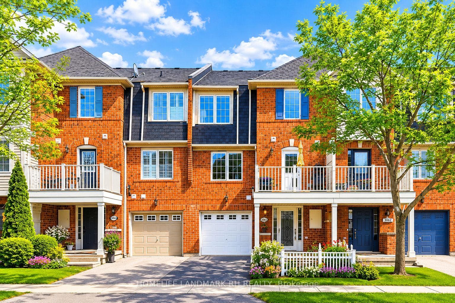3060 Dewridge Avenue - Townhouse photo 1 of 21 in Oakville, Ontario