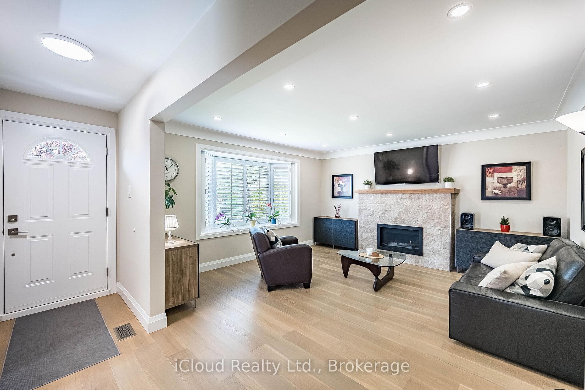 1195 Stanley Drive - Detached photo 6 of 50 in Burlington, Ontario