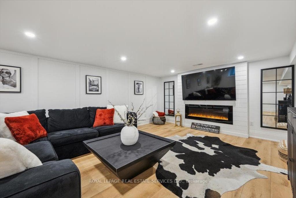 169 Oakes Drive - Detached photo 32 of 48 in Mississauga, Ontario