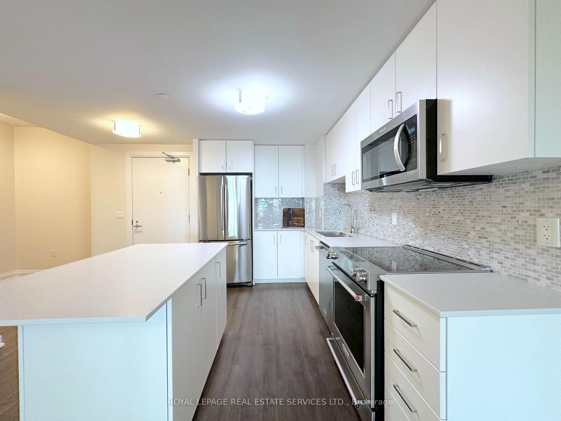 2333 Taunton Road Unit 101 - Condo photo 4 of 21 in Oakville, Ontario