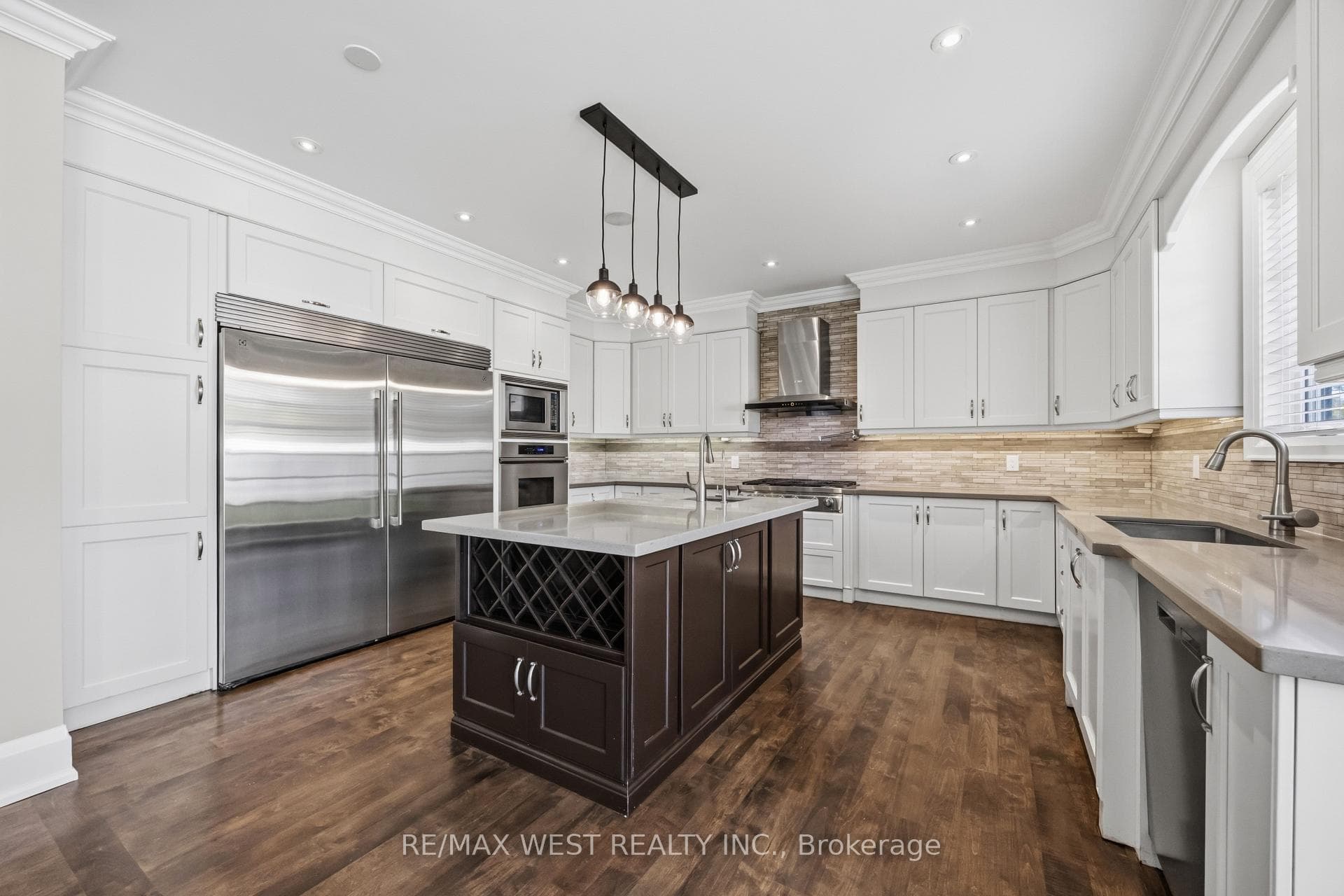 35 Conifer Drive - Detached photo 11 of 46 in Etobicoke (Islington / Rexdale), Ontario