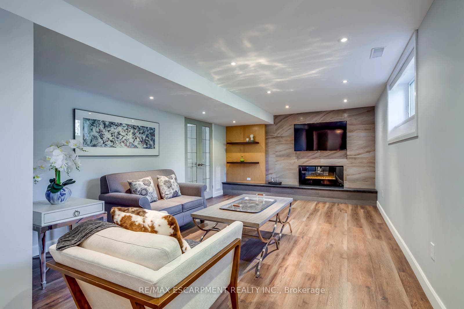 4306 Lakeshore Road - Detached photo 24 of 45 in Burlington, Ontario