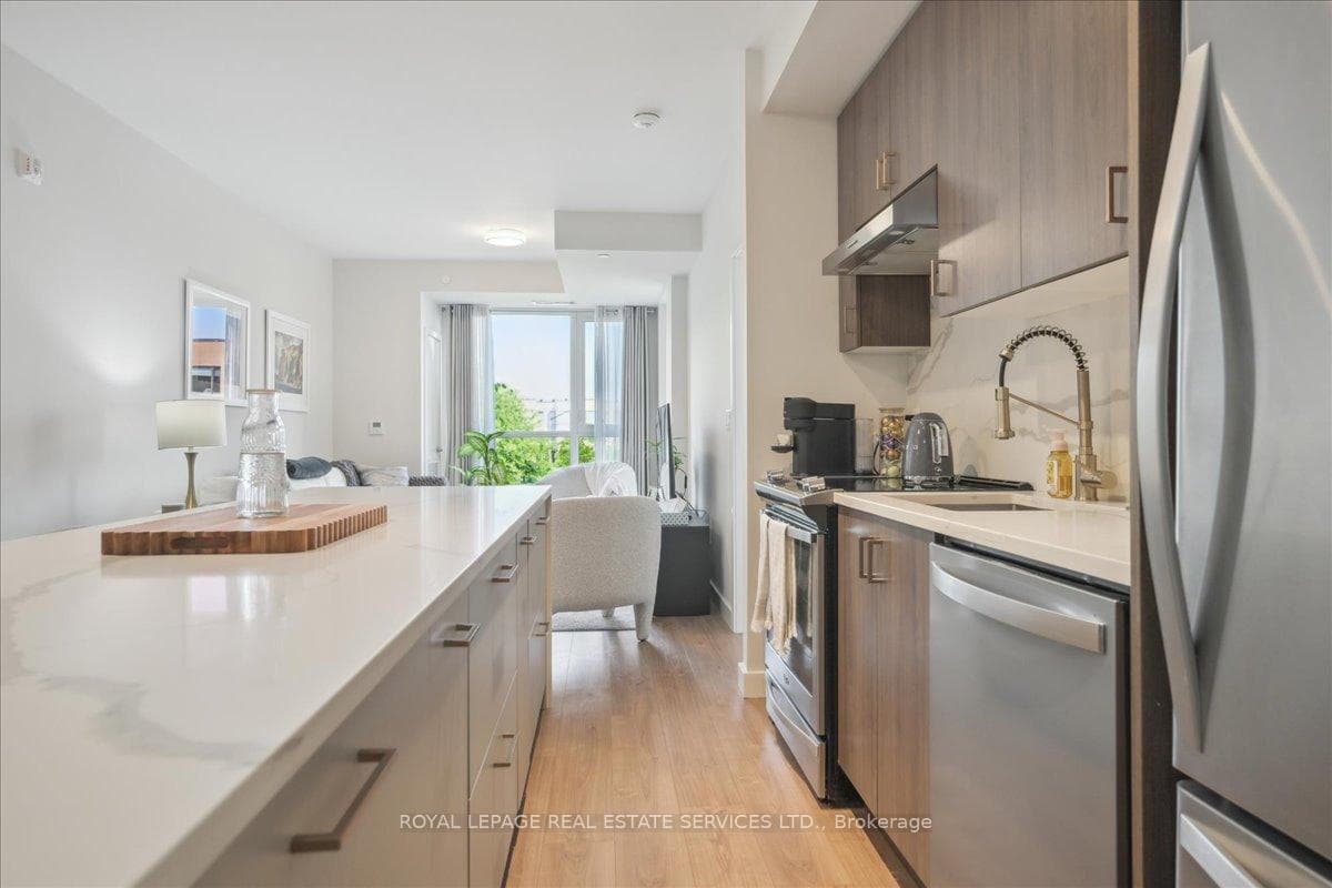 168 Sabina Drive Unit 211 - Condo photo 16 of 41 in Oakville, Ontario