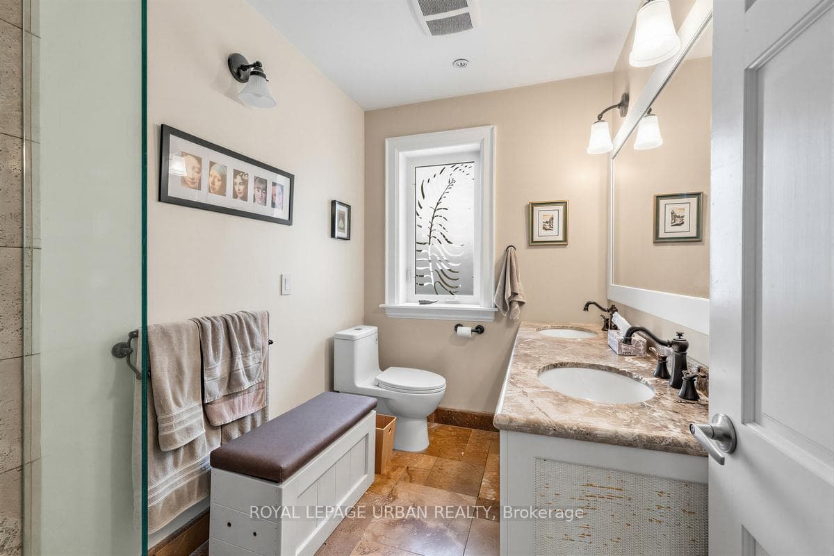 44 Austin Terrace - Semi-Detached photo 28 of 41 in Annex / Yorkville / Summerhill, Ontario
