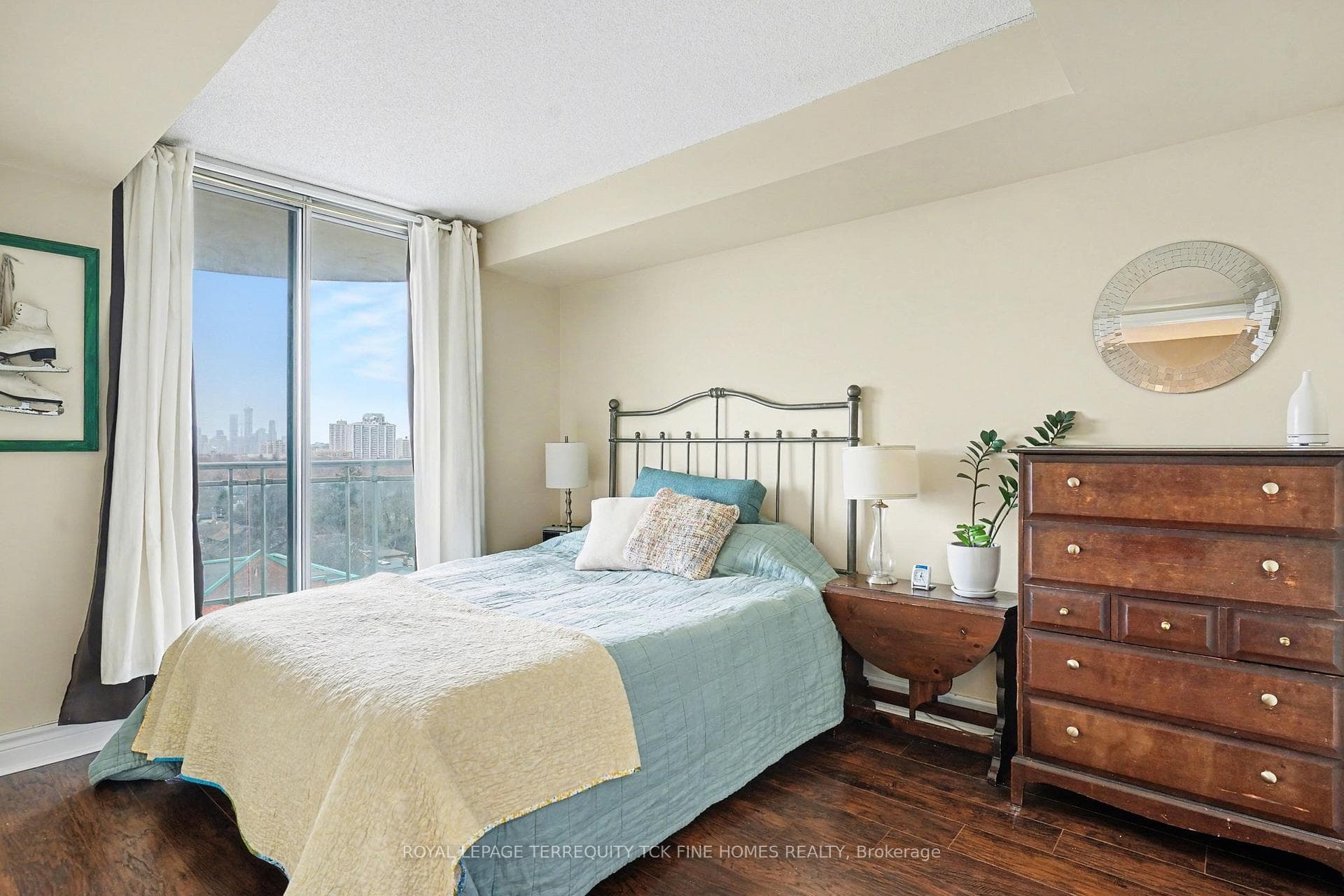 398 Eglinton Avenue Unit 1009 - Condo photo 10 of 39 in Leaside / Davisville, Ontario