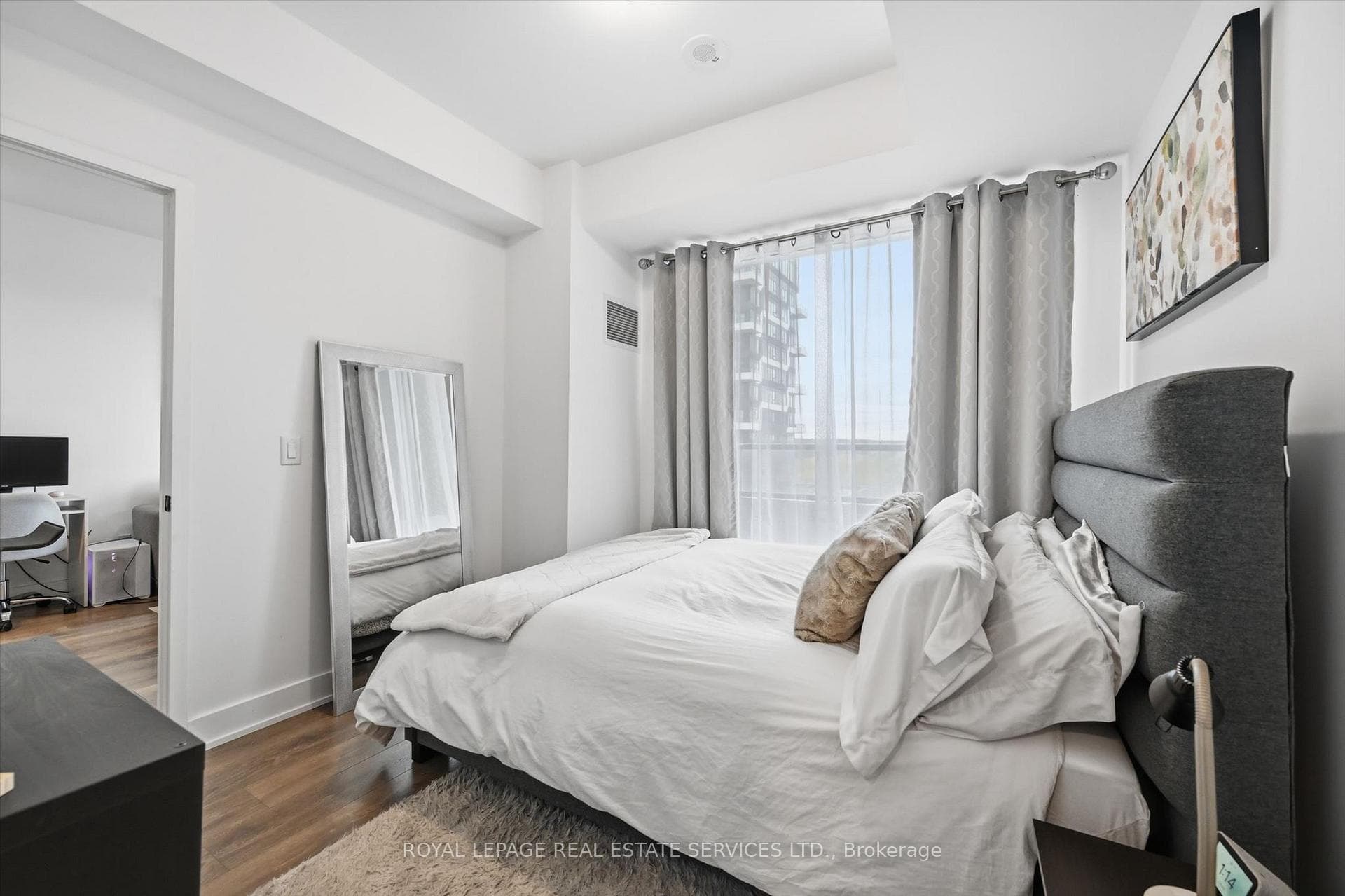2485 Taunton Road Unit 726 - Condo photo 18 of 21 in Oakville, Ontario