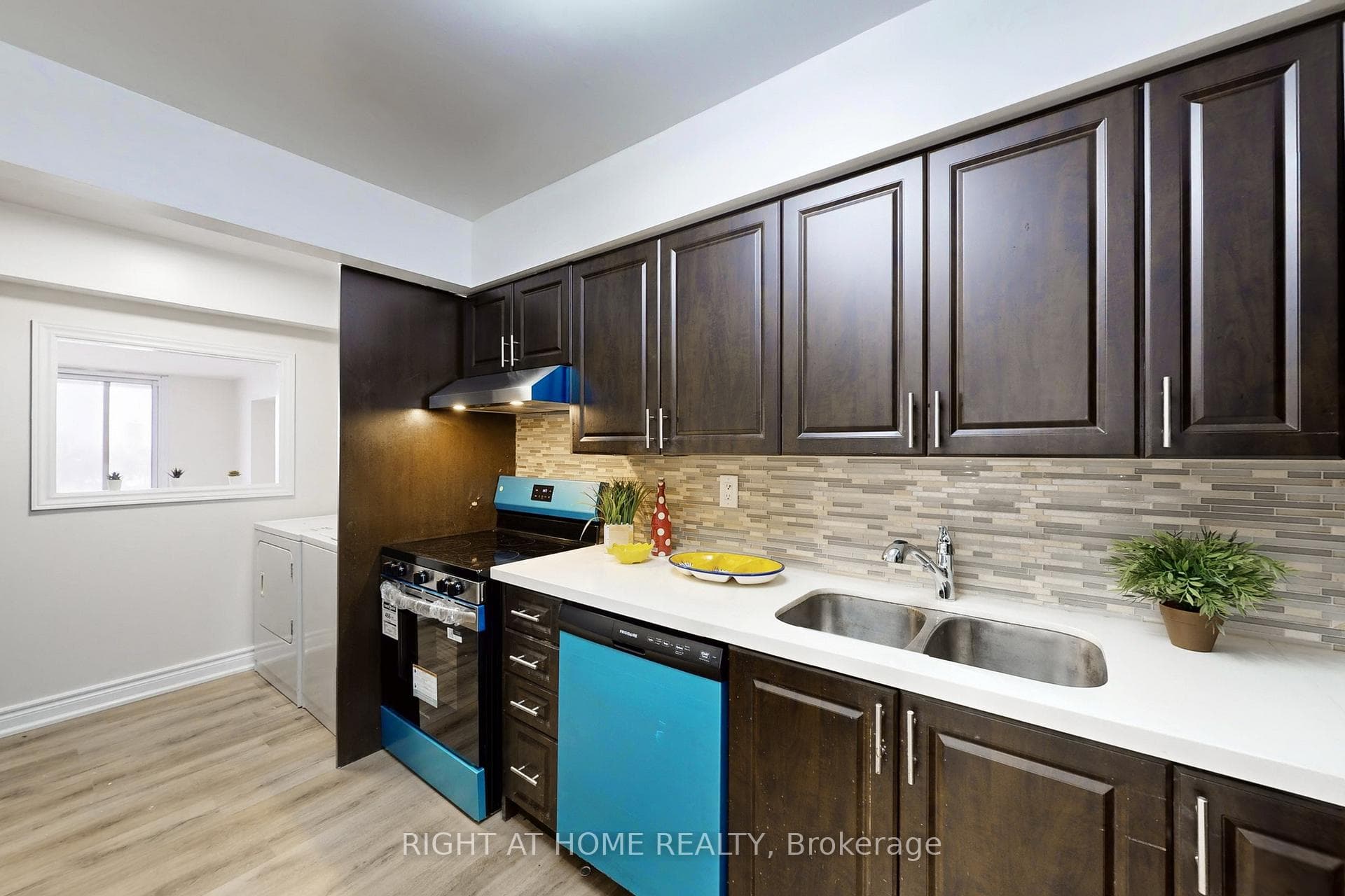 1338 York Mills Road Unit 702 - Condo photo 13 of 29 in Don Mills / Parkwoods / Victoria Village, Ontario