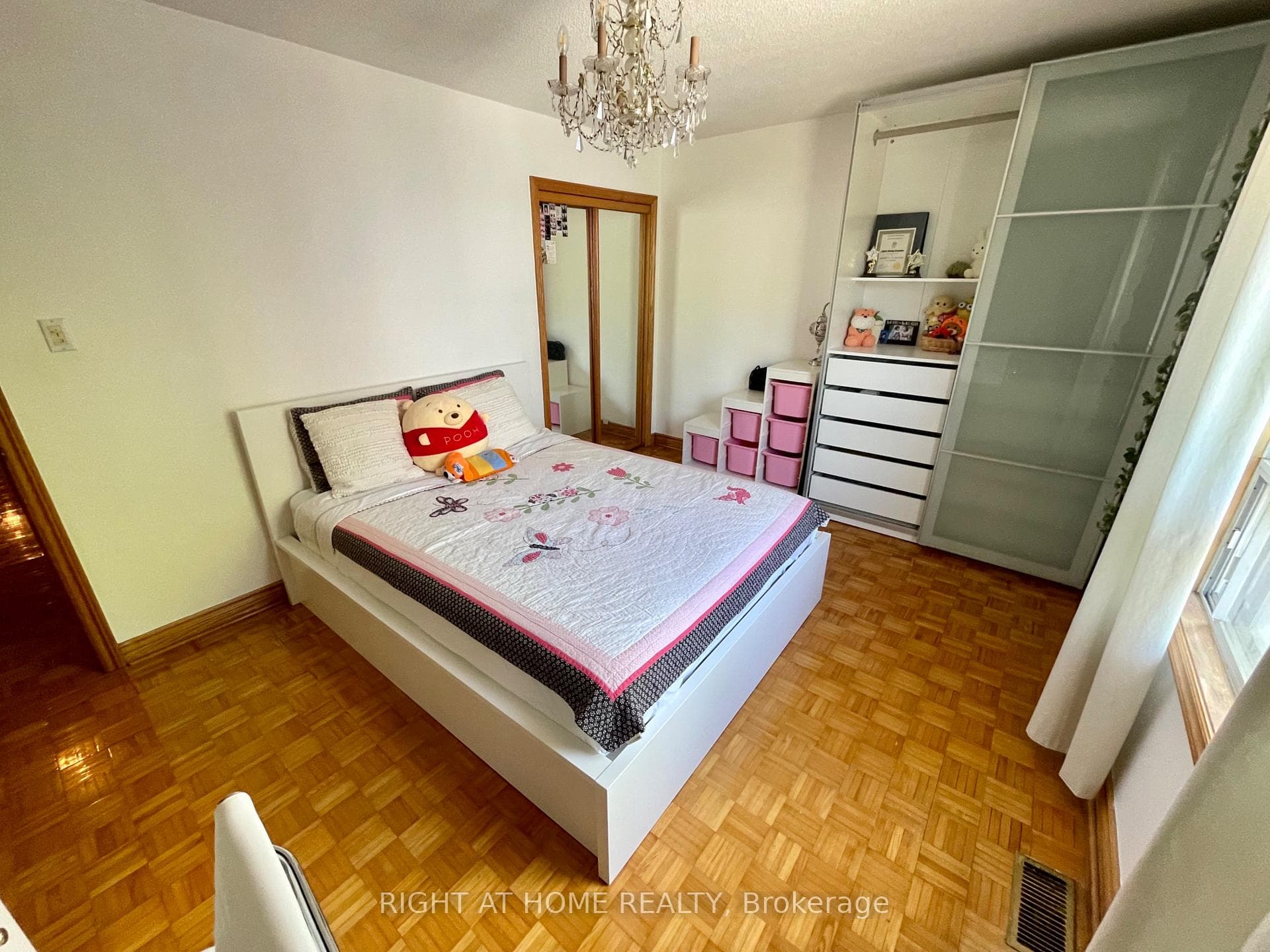 40 Bellevue Avenue - Semi-Detached photo 21 of 34 in Downtown Toronto / Waterfront, Ontario