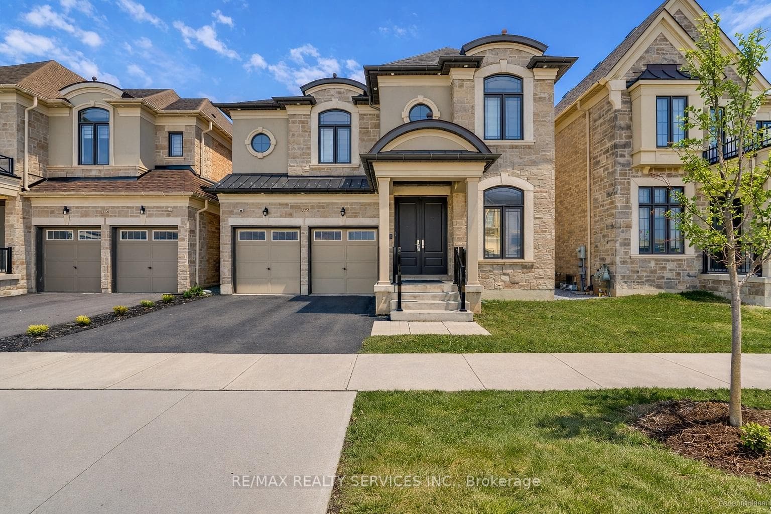1252 Queens Plate Road - Detached for sale in Glen Abbey, Ontario