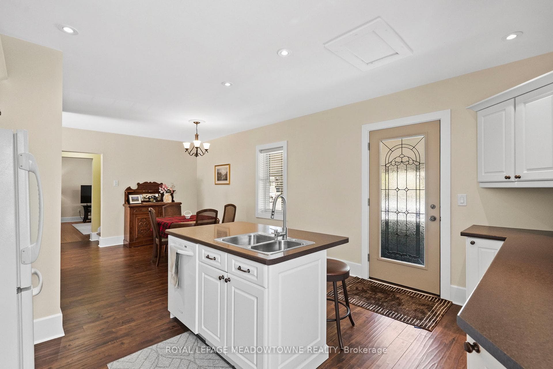 272 Pine Street - Detached photo 5 of 32 in Milton, Ontario
