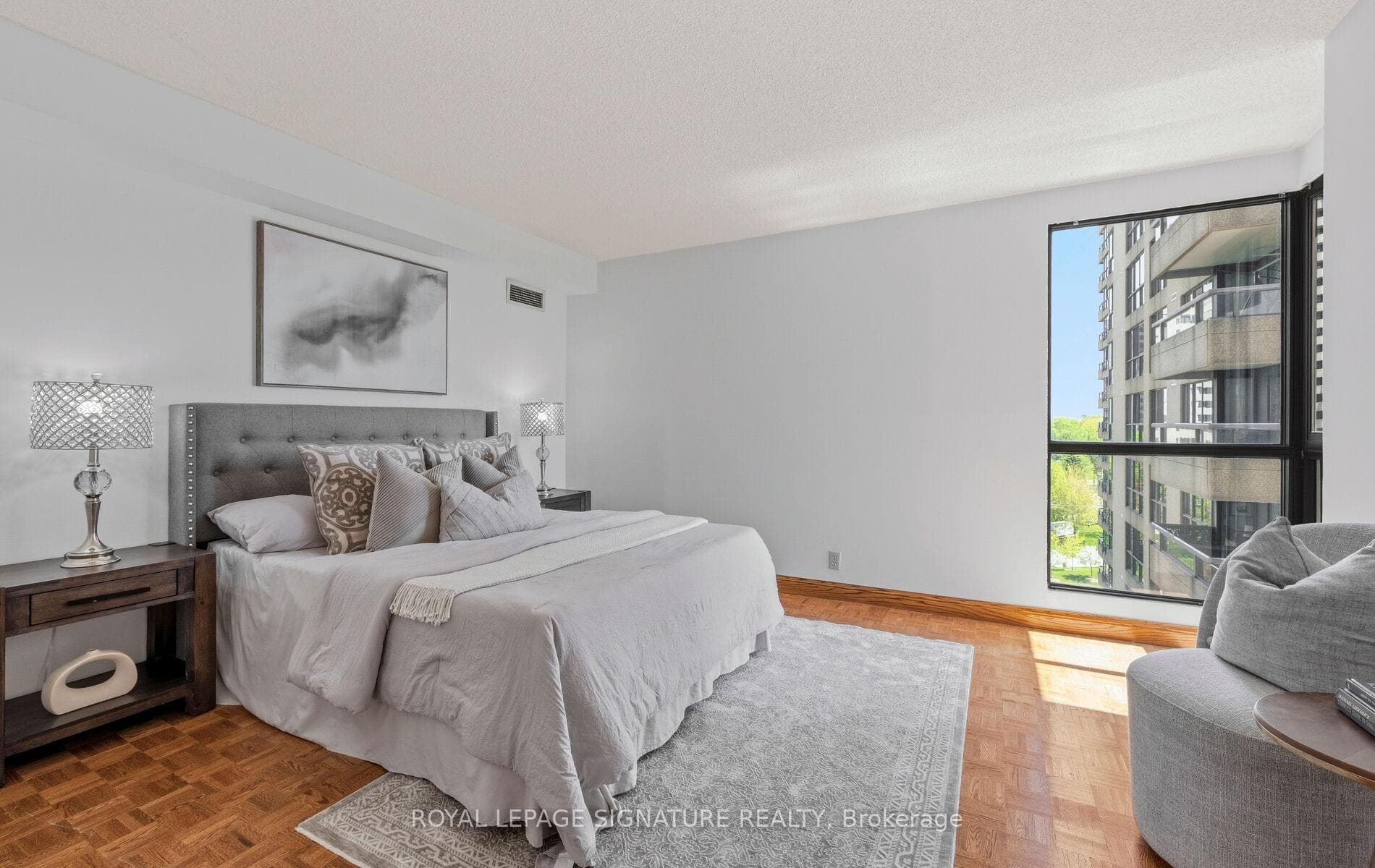 3 Concorde Place Unit 805 - Condo photo 19 of 36 in Don Mills / Parkwoods / Victoria Village, Ontario