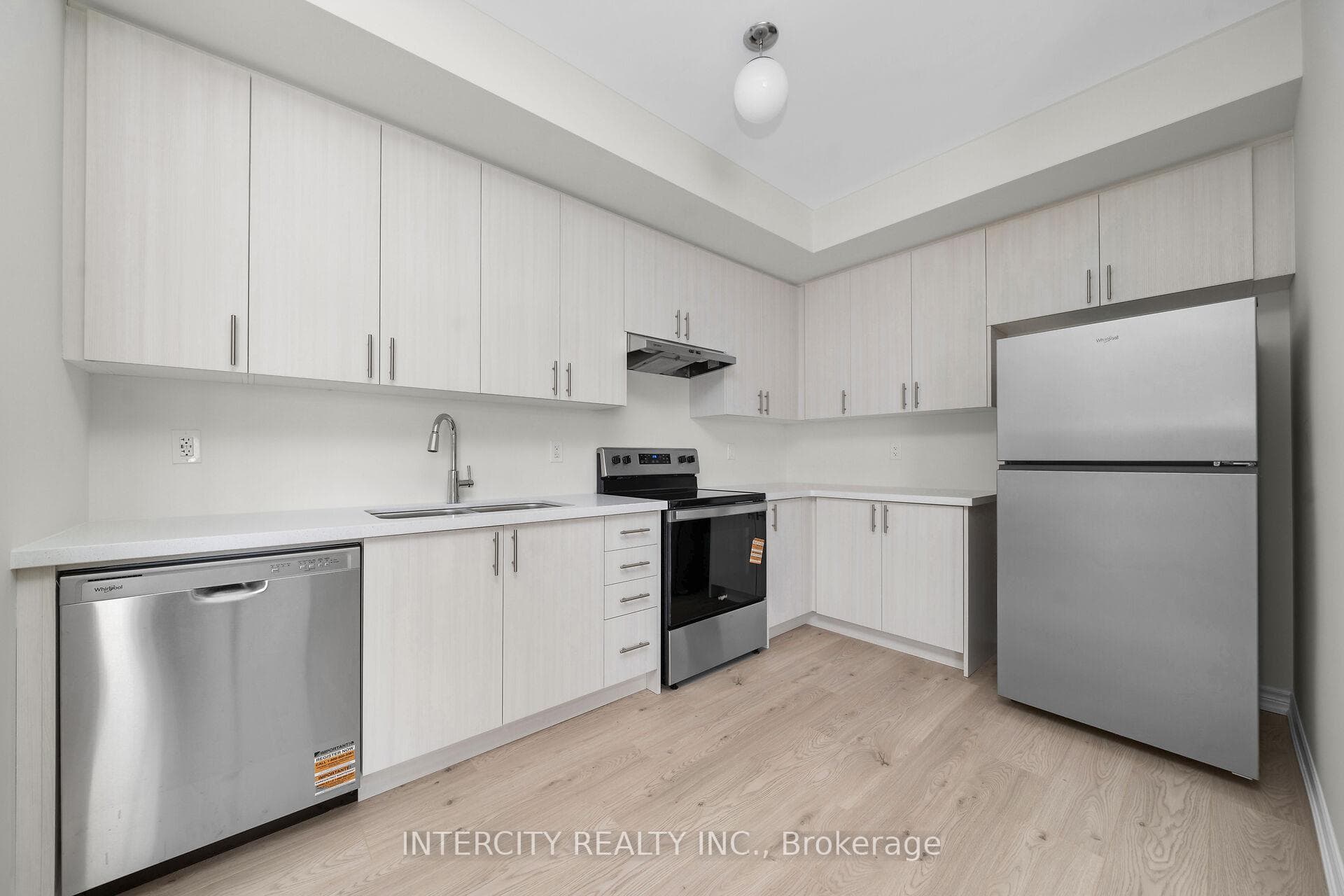 565 Tim Manley Avenue Unit 13z - Condo photo 3 of 14 in Caledon, Ontario
