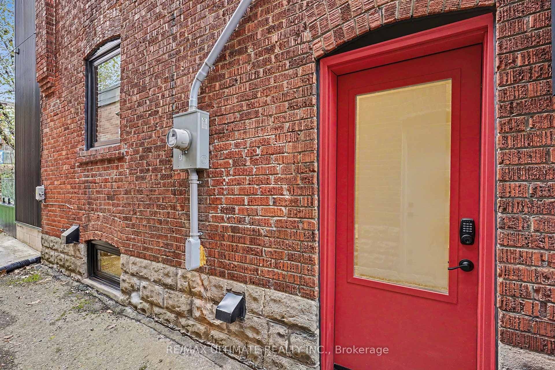89 Alberta Avenue - Semi-Detached photo 43 of 49 in Annex / Yorkville / Summerhill, Ontario