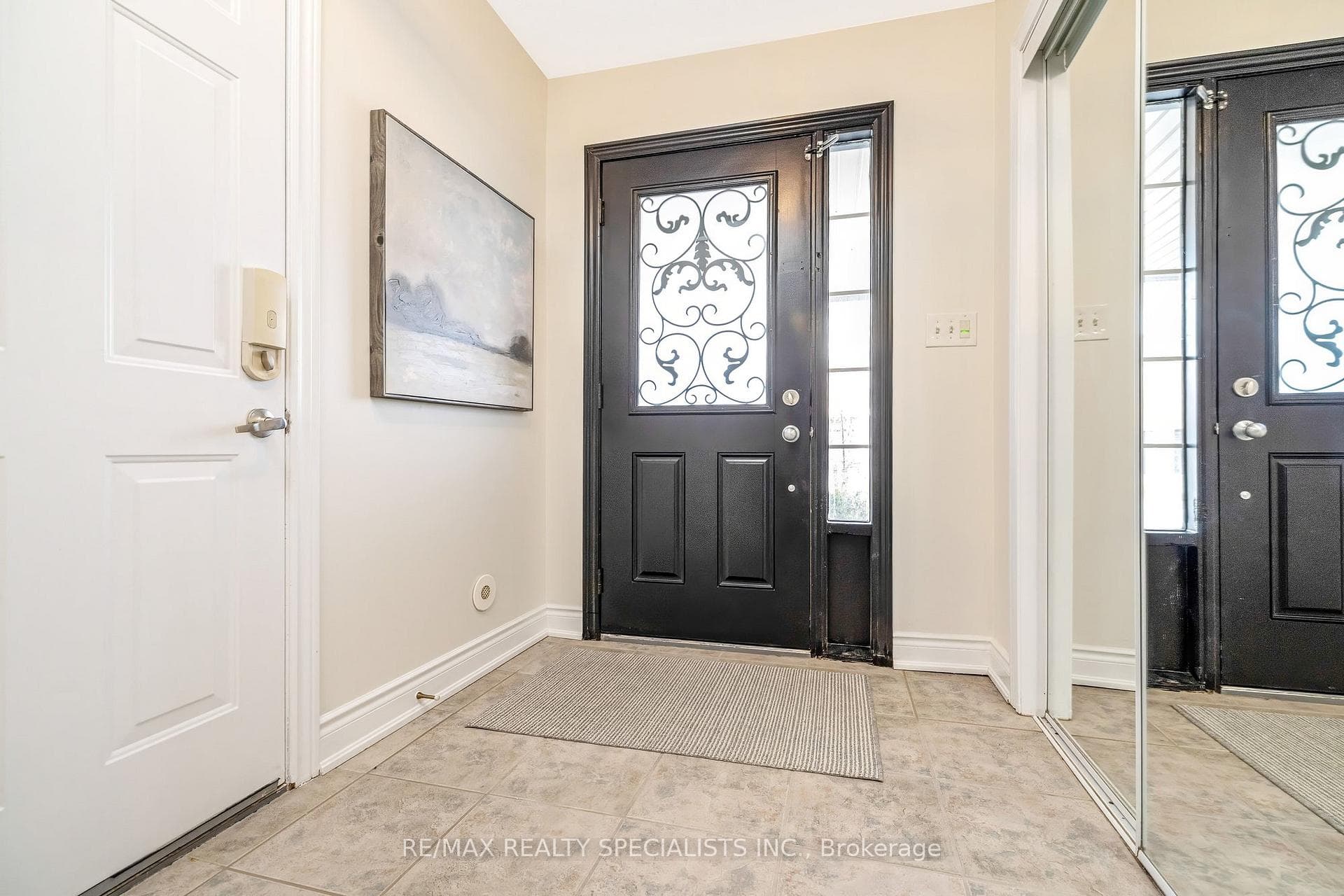 3032 Drumloch Avenue - Townhouse photo 3 of 29 in Oakville, Ontario