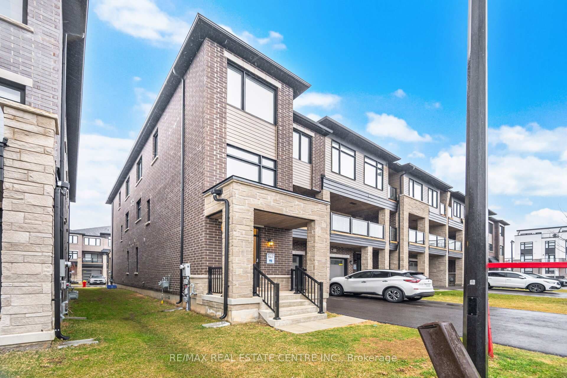 1551 Labine Point - Townhouse for sale in Old Milton, Ontario