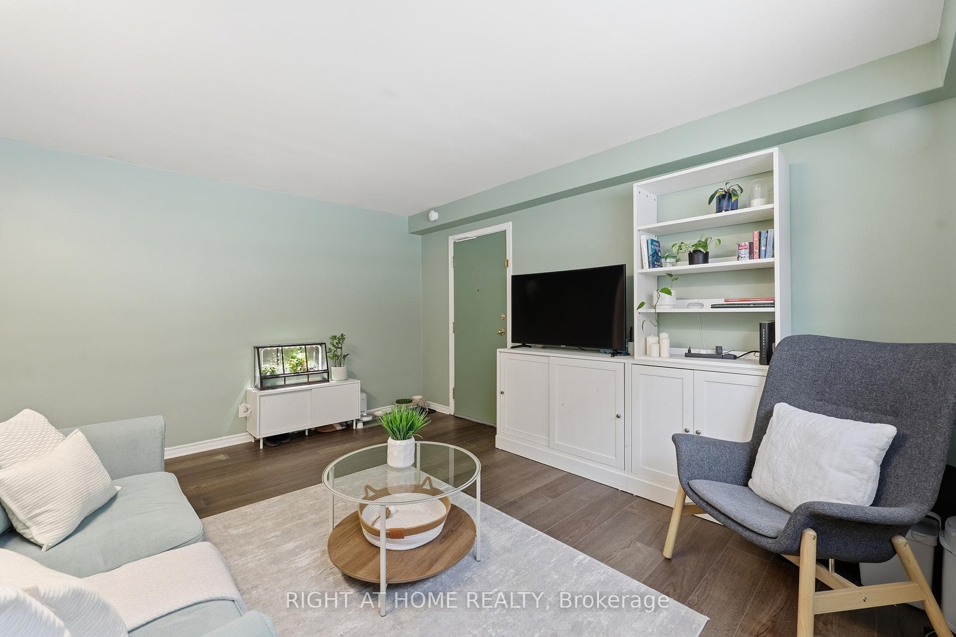 223 MacNab Street Unit 11 - Condo photo 8 of 17 in Hamilton, Ontario