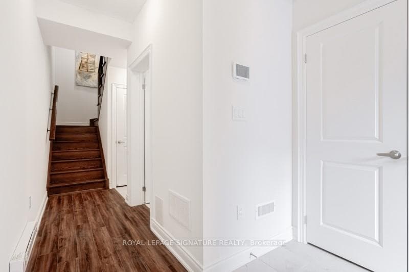 1309 Anthonia Trail - Townhouse photo 7 of 43 in Oakville, Ontario