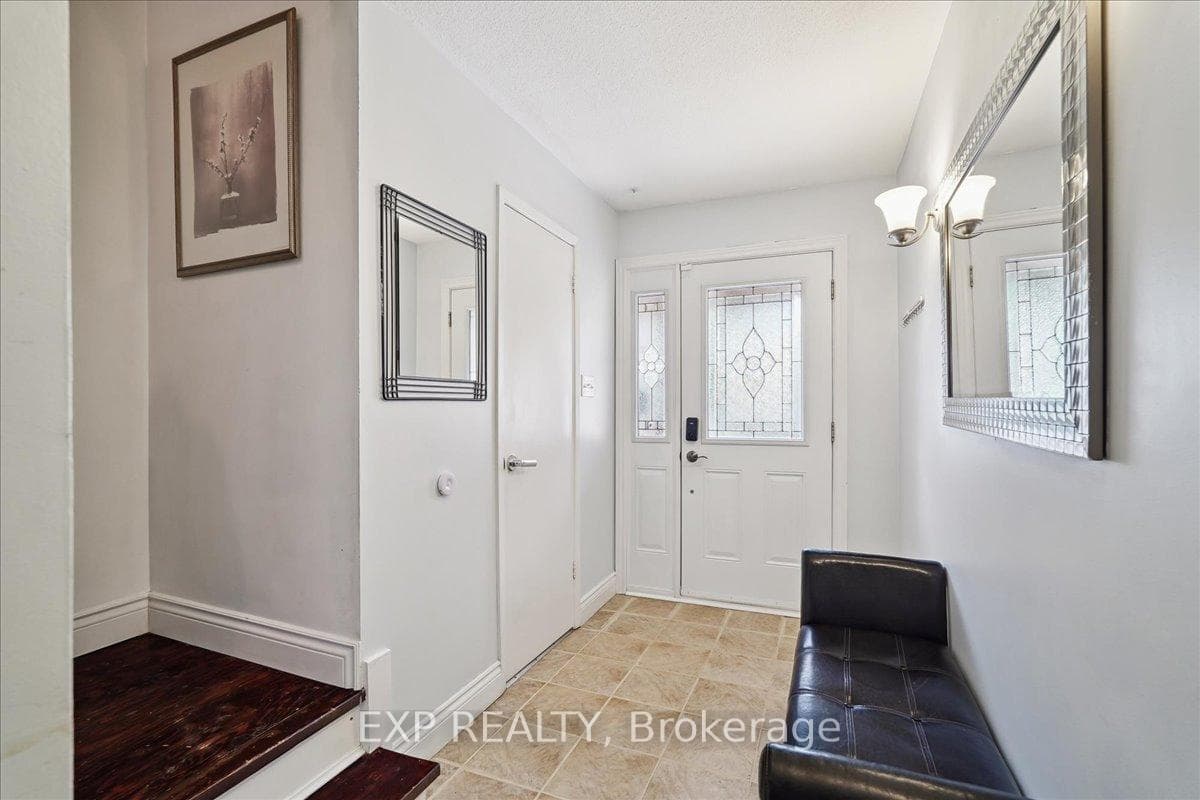 65 Greenwich Circle - Condo photo 3 of 34 in Brampton, Ontario