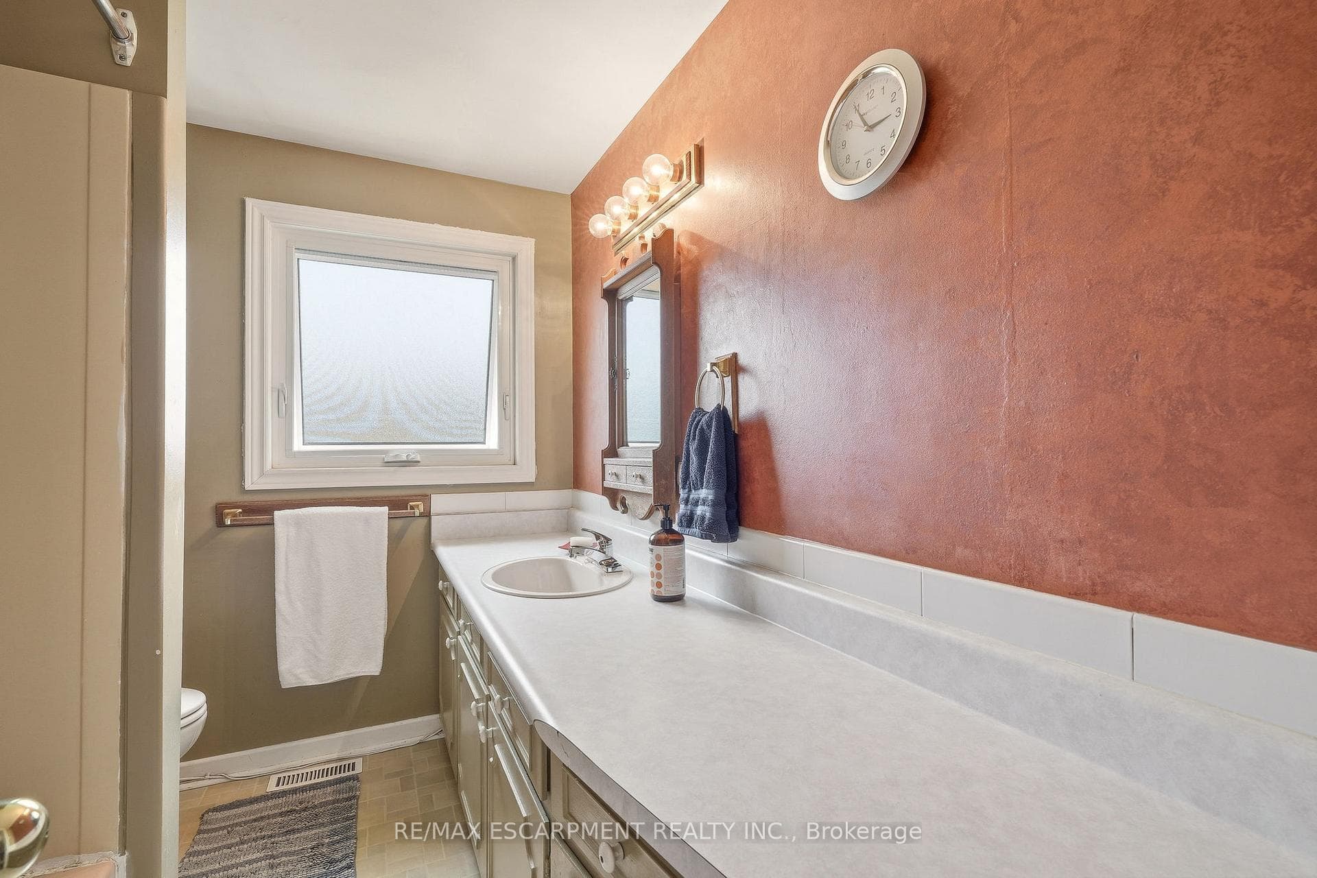 731 Mullin Way - Detached photo 29 of 50 in Burlington, Ontario