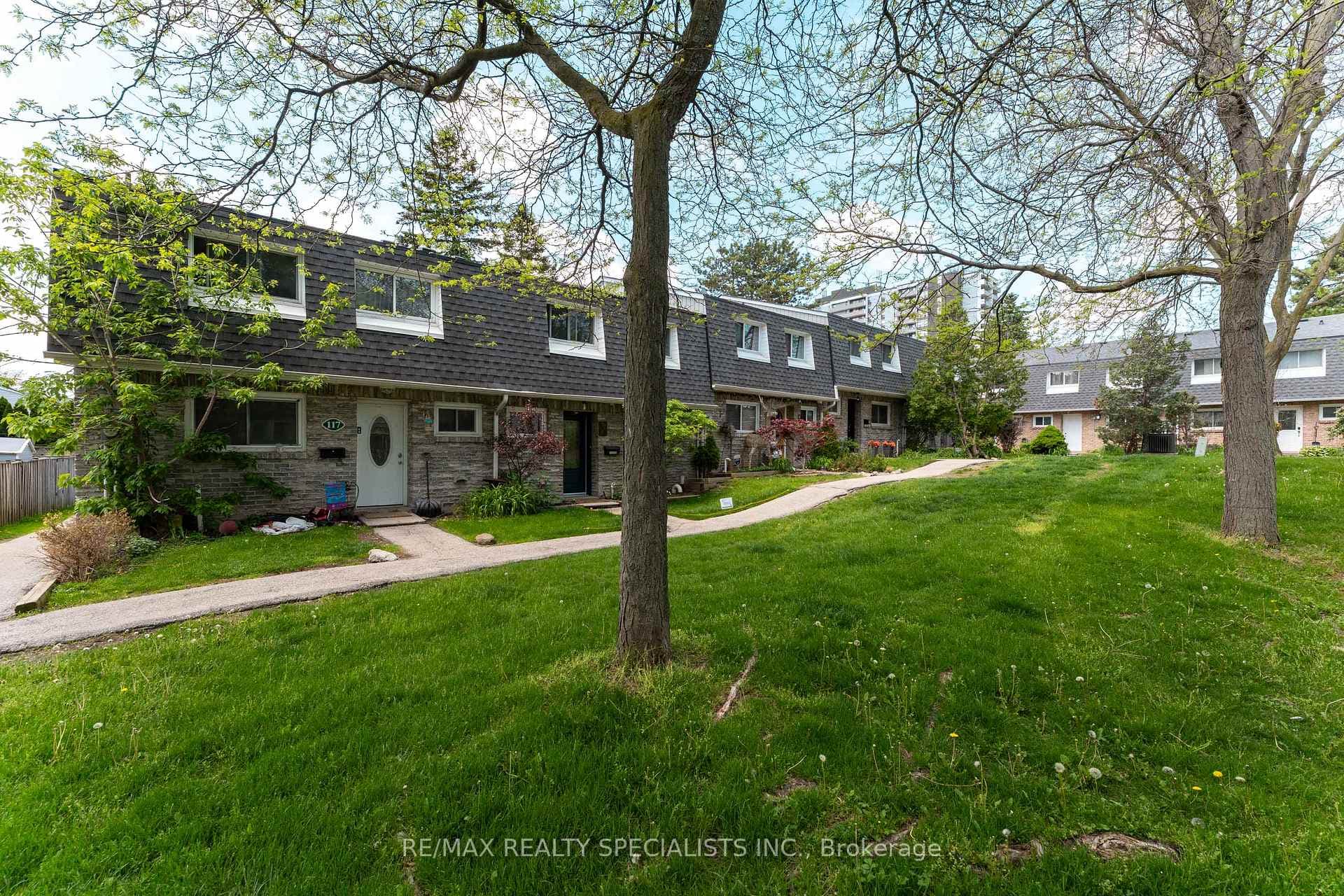 2050 Upper Middle Road Unit 114 - Condo photo 7 of 46 in Burlington, Ontario
