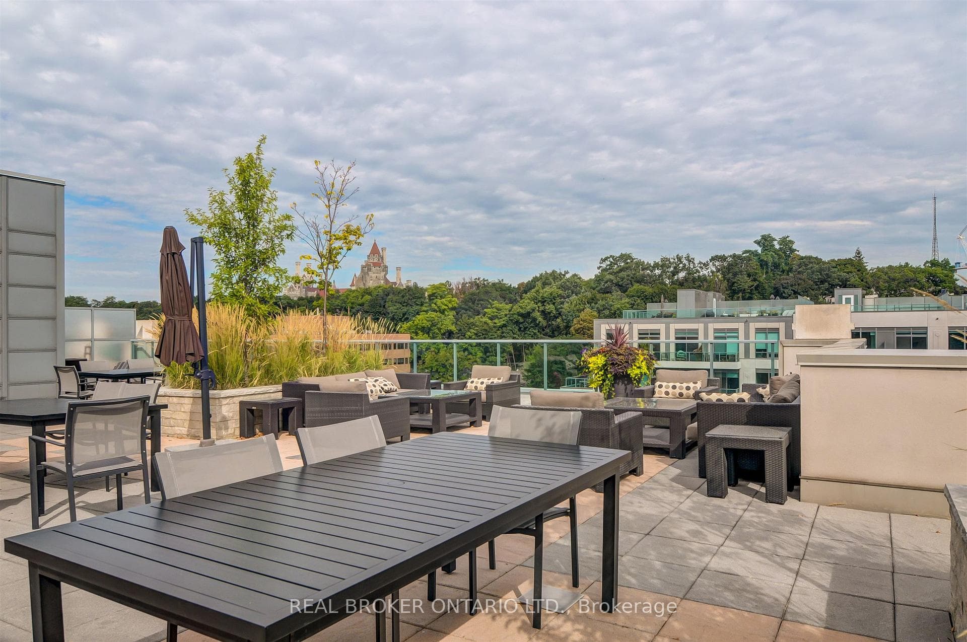 380 Macpherson Avenue Unit 209 - Condo photo 40 of 49 in Annex / Yorkville / Summerhill, Ontario
