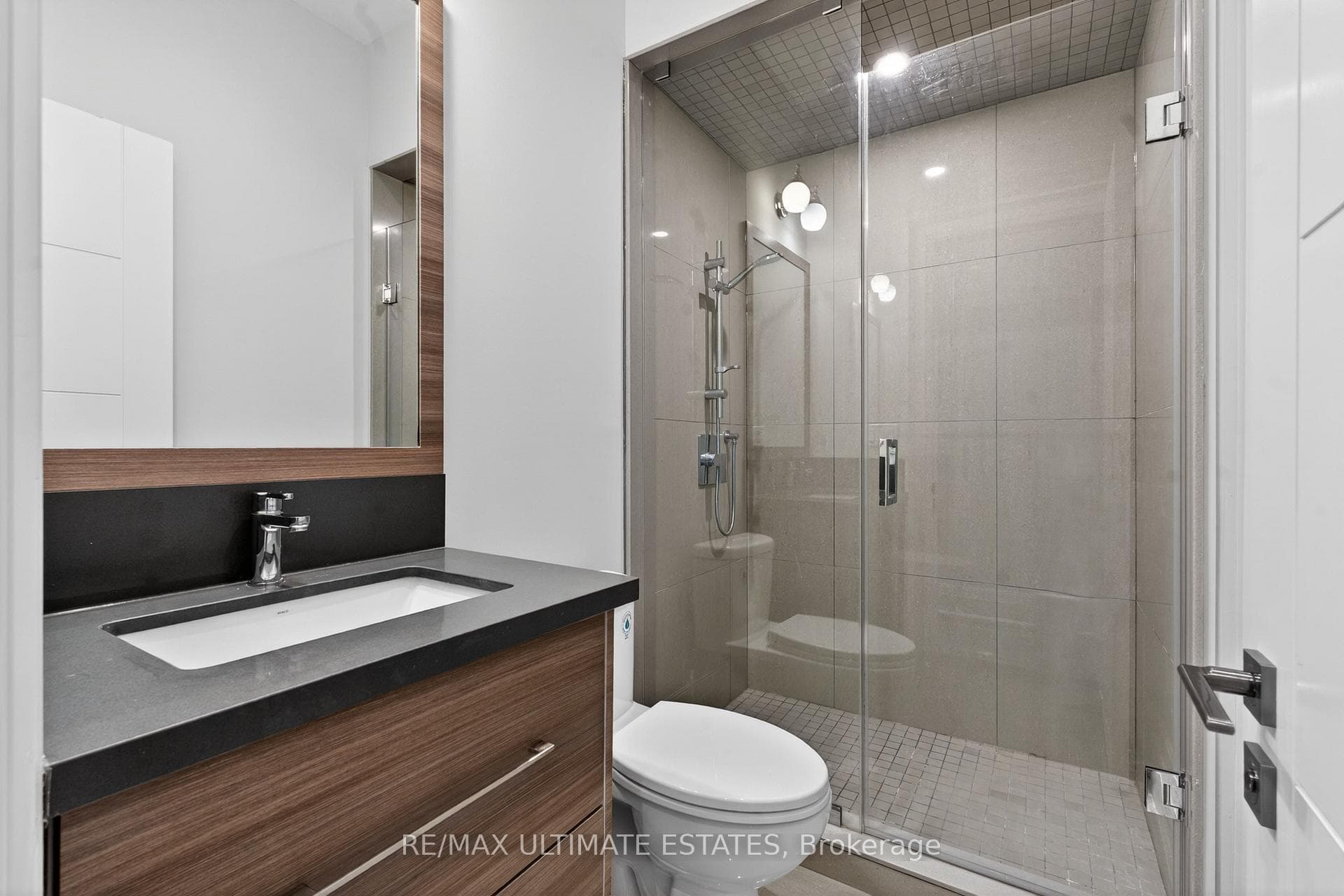 150 Norton Avenue - New Construction photo 28 of 30 in Willowdale / Newtonbrook, Ontario
