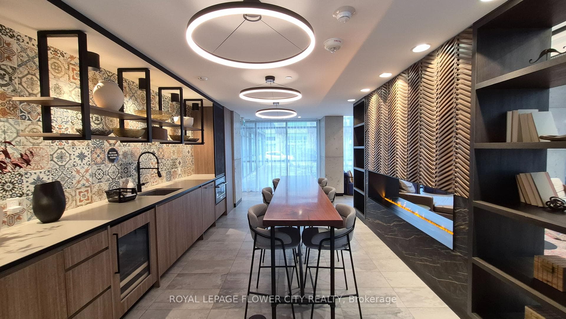 251 Manitoba Street Unit 432 - Condo photo 12 of 16 in Liberty Village / Parkdale / South Parkdale, Ontario