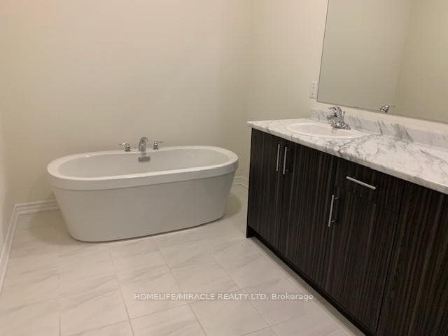 72 Coolhurst Avenue - Townhouse photo 16 of 24 in Brampton, Ontario