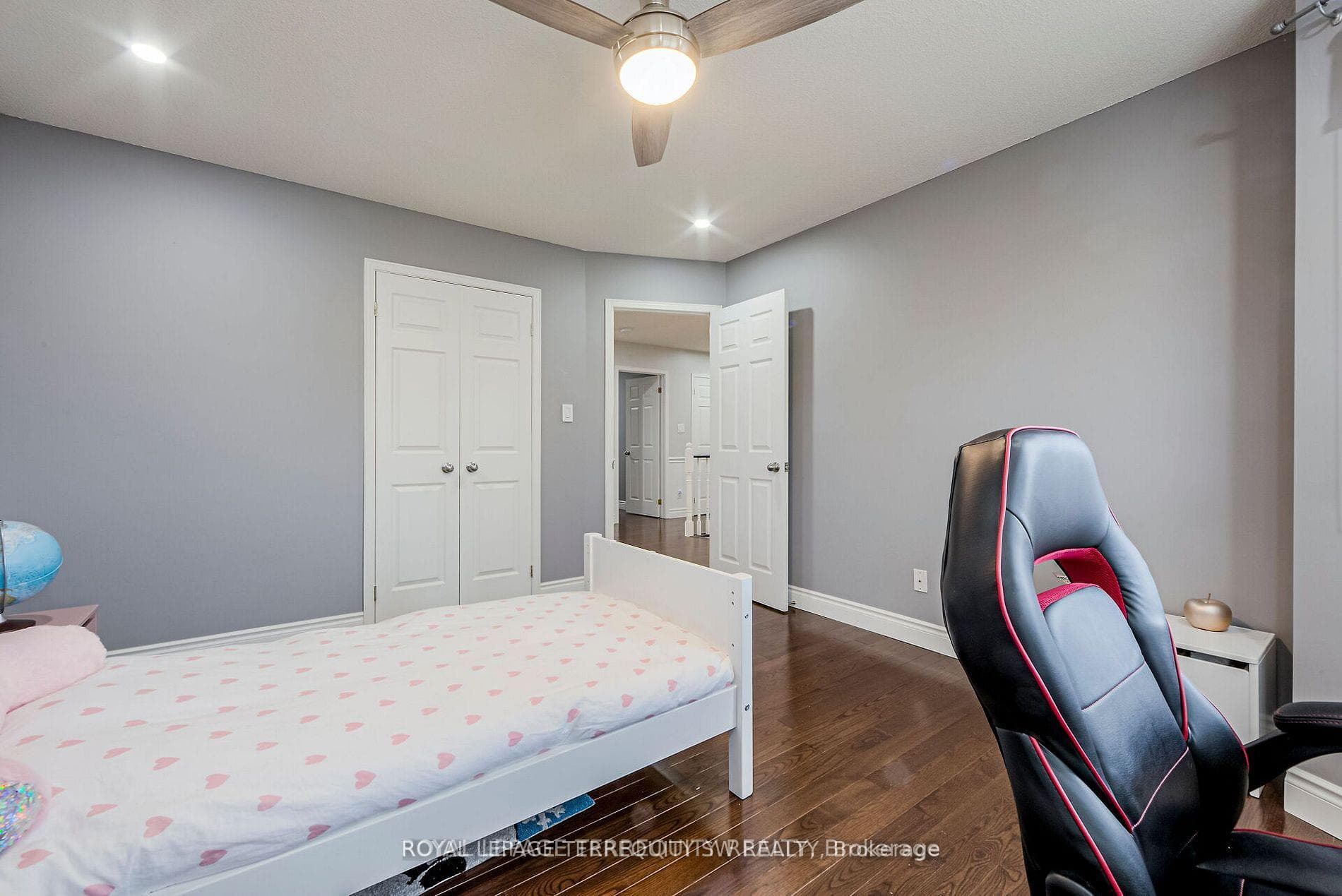 2025 Parklane Crescent - Detached photo 29 of 50 in Burlington, Ontario