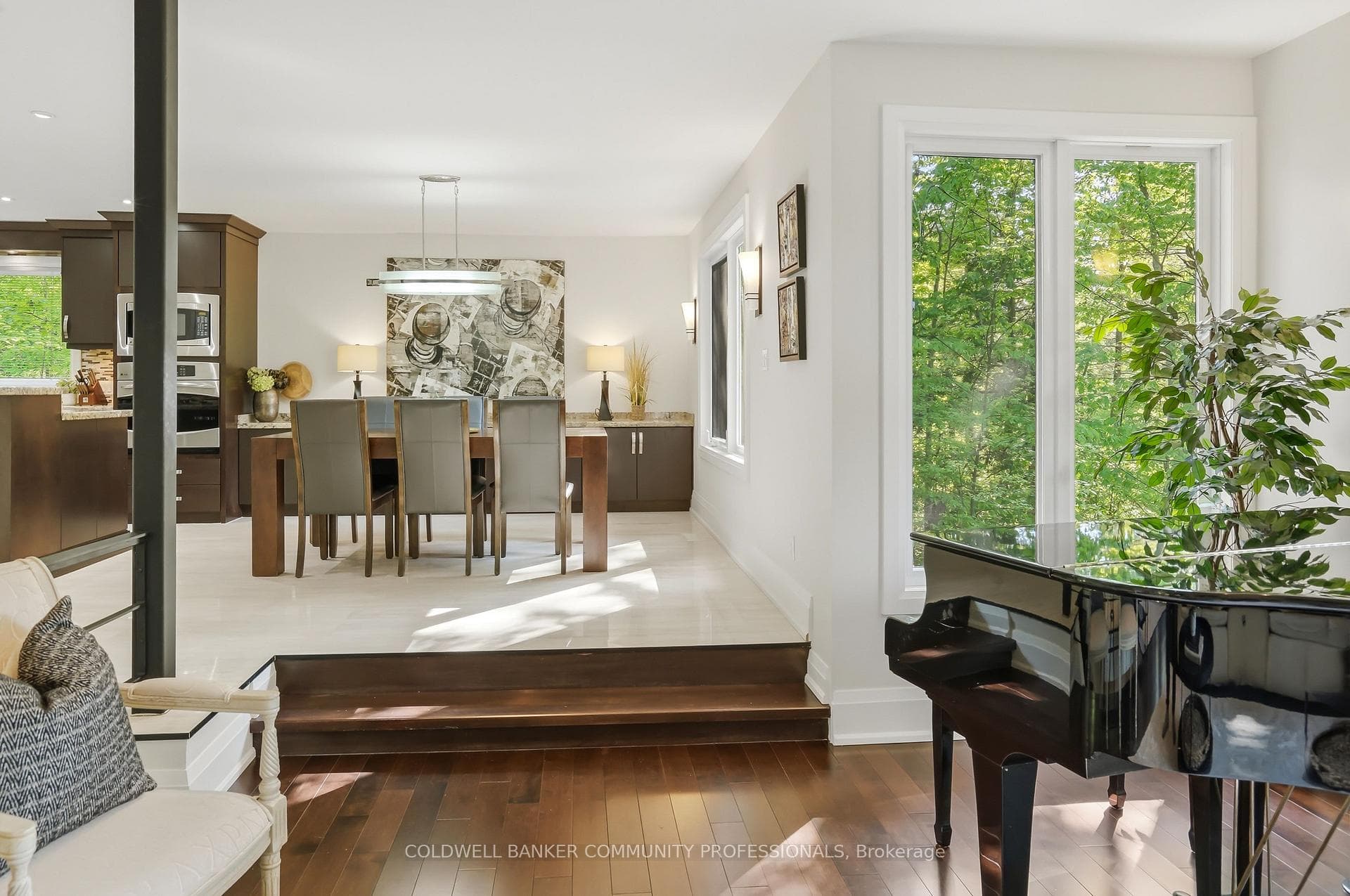 2552 Britannia Road - Detached photo 13 of 50 in Burlington, Ontario